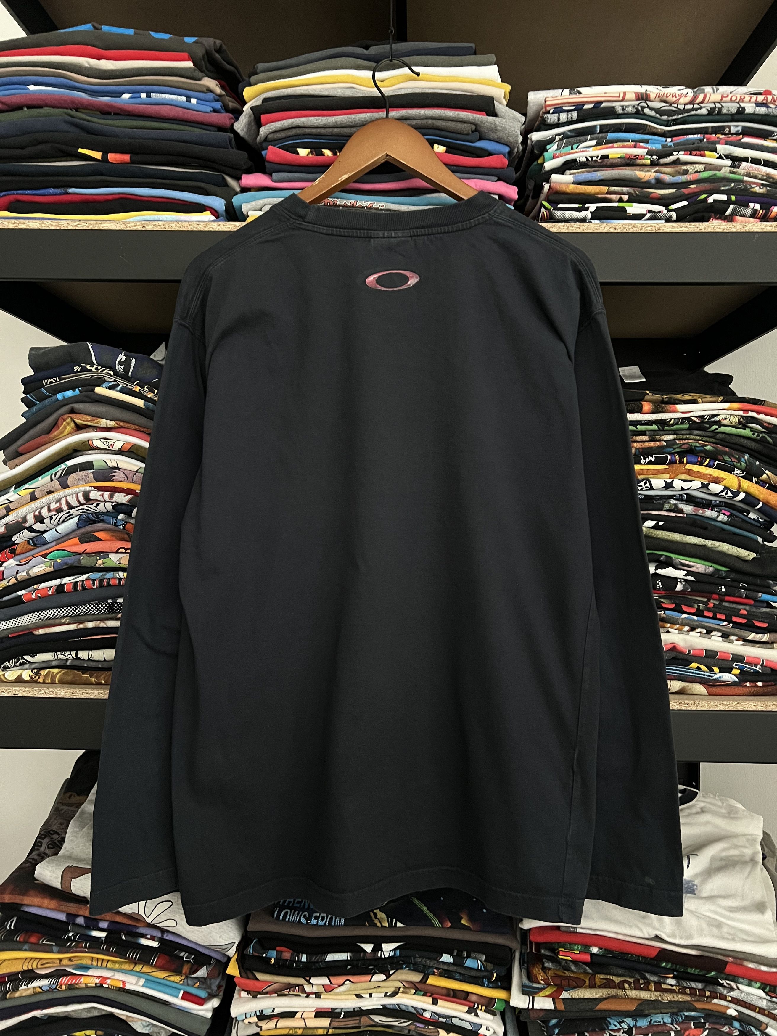 トップス 90s oakley long sleeve tee Vintage 90s Oakley Software Long Sleeve Shirt Large Metal