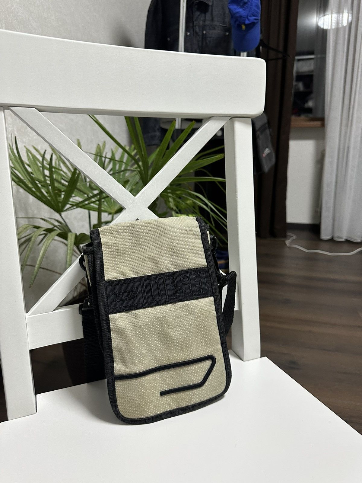Diesel Vintage Diesel Messenger Bag Y2K Style Size ONE SIZE - 2 Thumbnail