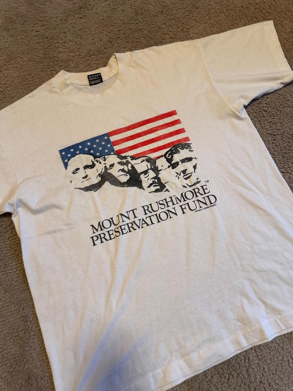 Fruit Of The Loom Vtg 90s Fruit Of Loom T-Shirt DAVID MANN Mount Rushmore Size US XL / EU 56 / 4 - 2 Thumbnail