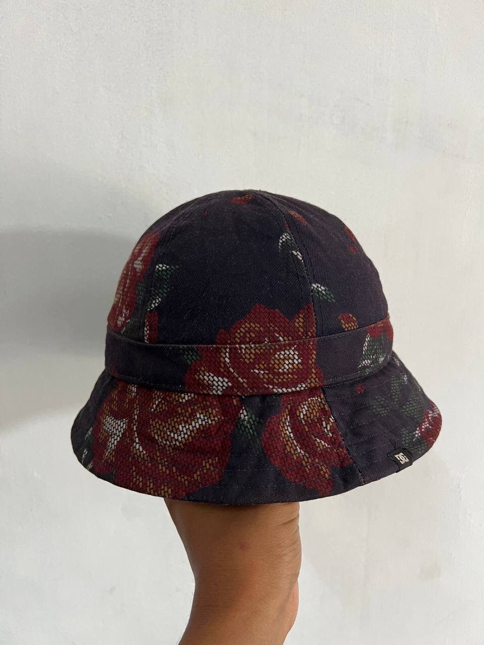 If Six Was Nine Dc Comis Bucket Hat Size ONE SIZE - 1 Thumbnail