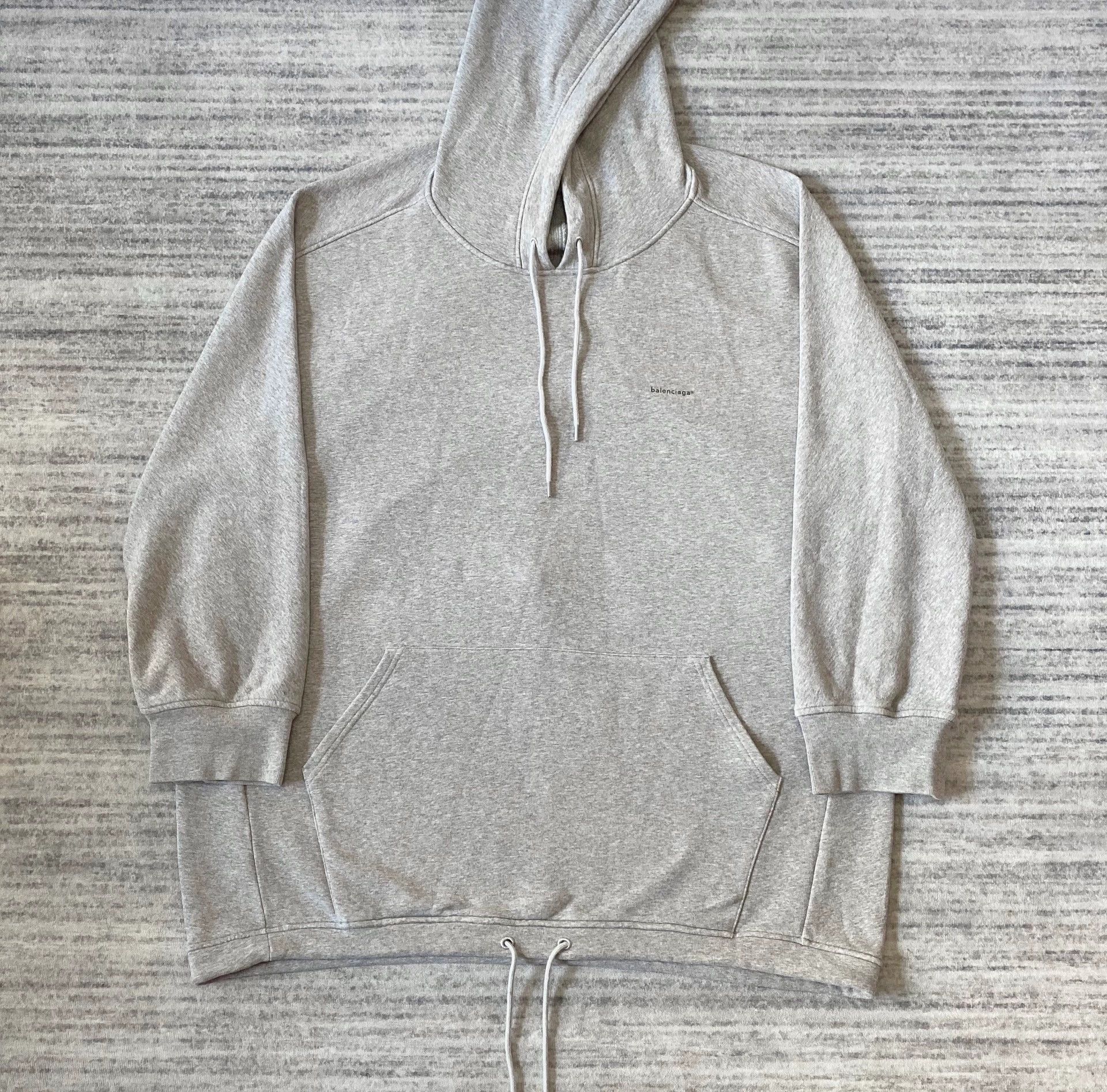 Balenciaga Balenciaga Gray Small Logo Drawstring Hoodie XS Size US XS / EU 42 / 0 - 1 Thumbnail