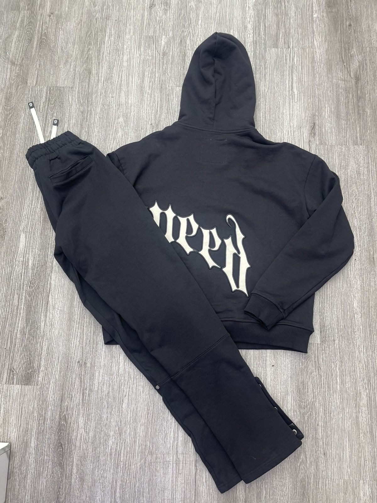 Godspeed Godspeed og logo black sweatsuit Size US 28 / EU 44 - 2 Thumbnail