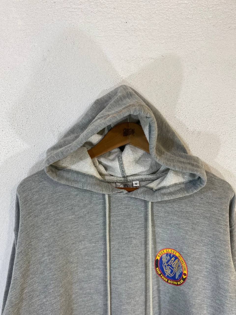 Body Glove vintage body glove hoody backhit big logo nice design Size US M / EU 48-50 / 2 - 4 Thumbnail