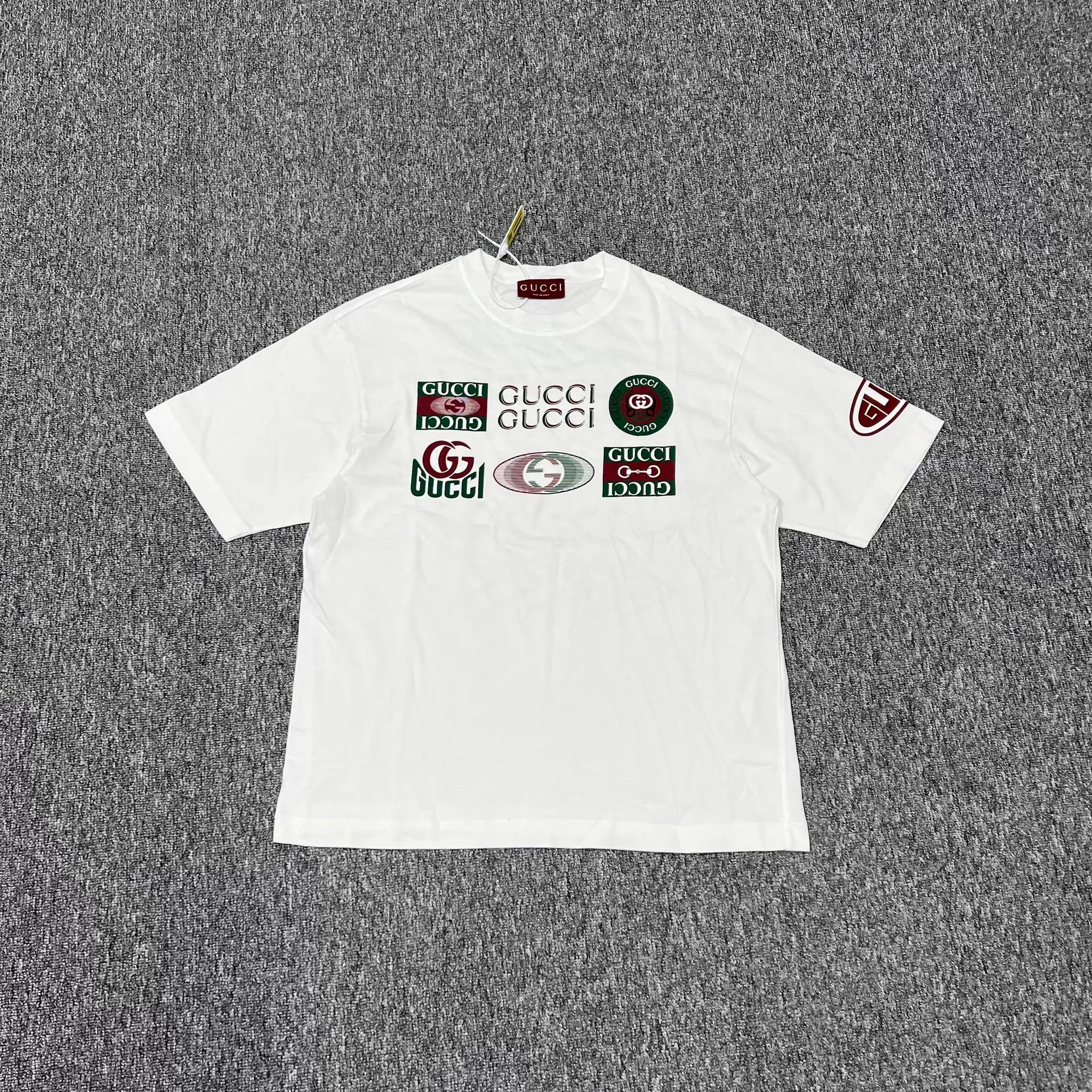Gucci Gucci Star Oversized Tee 6 Logos Chest Melting XS 99 New Size US XS / EU 42 / 0 - 2 Thumbnail