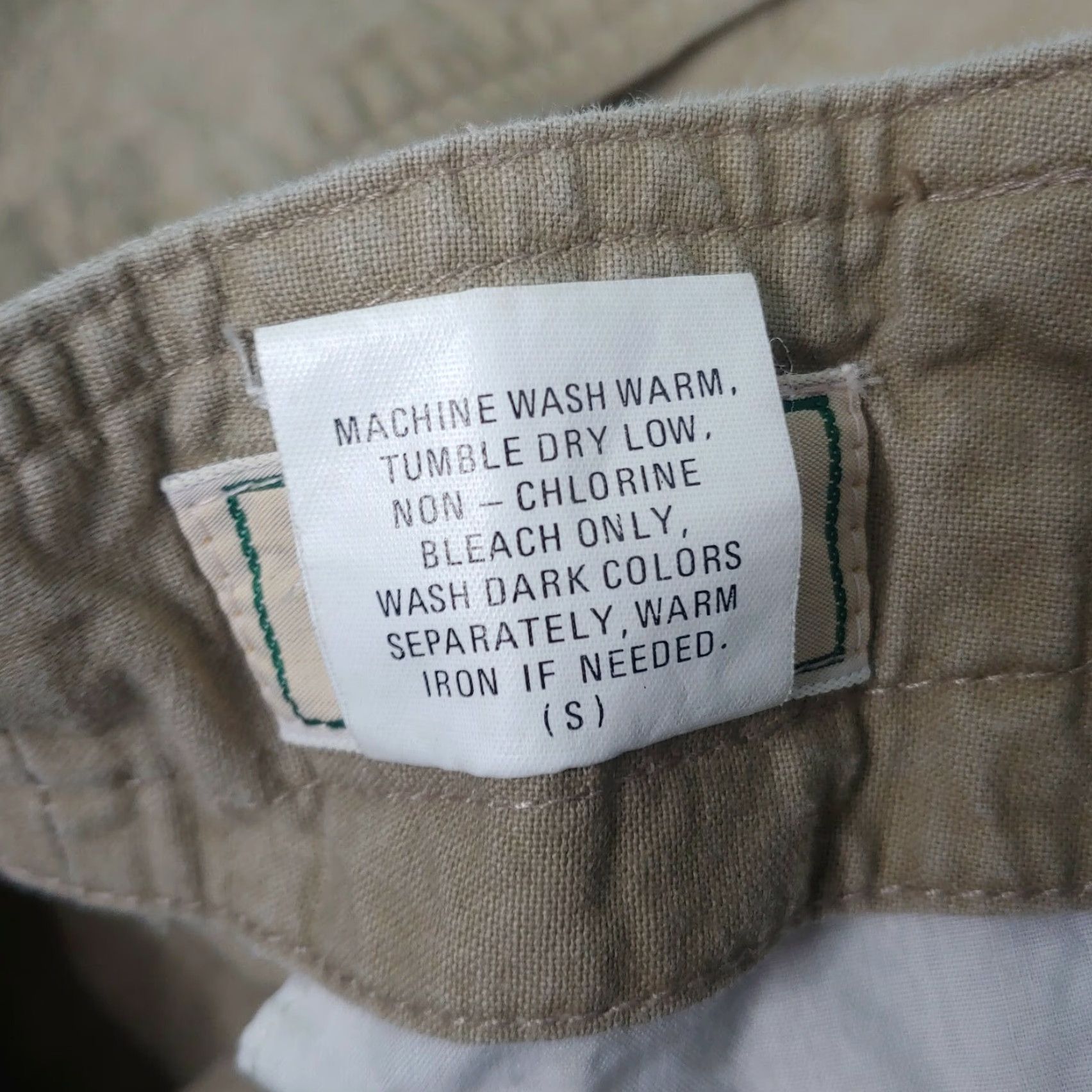 Vintage VINTAGE LL Bean Bermuda 90s Women 16 28" Short Pleated Beige Hiking EUC Pants Women Size 38" / US 16 / IT 52 - 5 Thumbnail