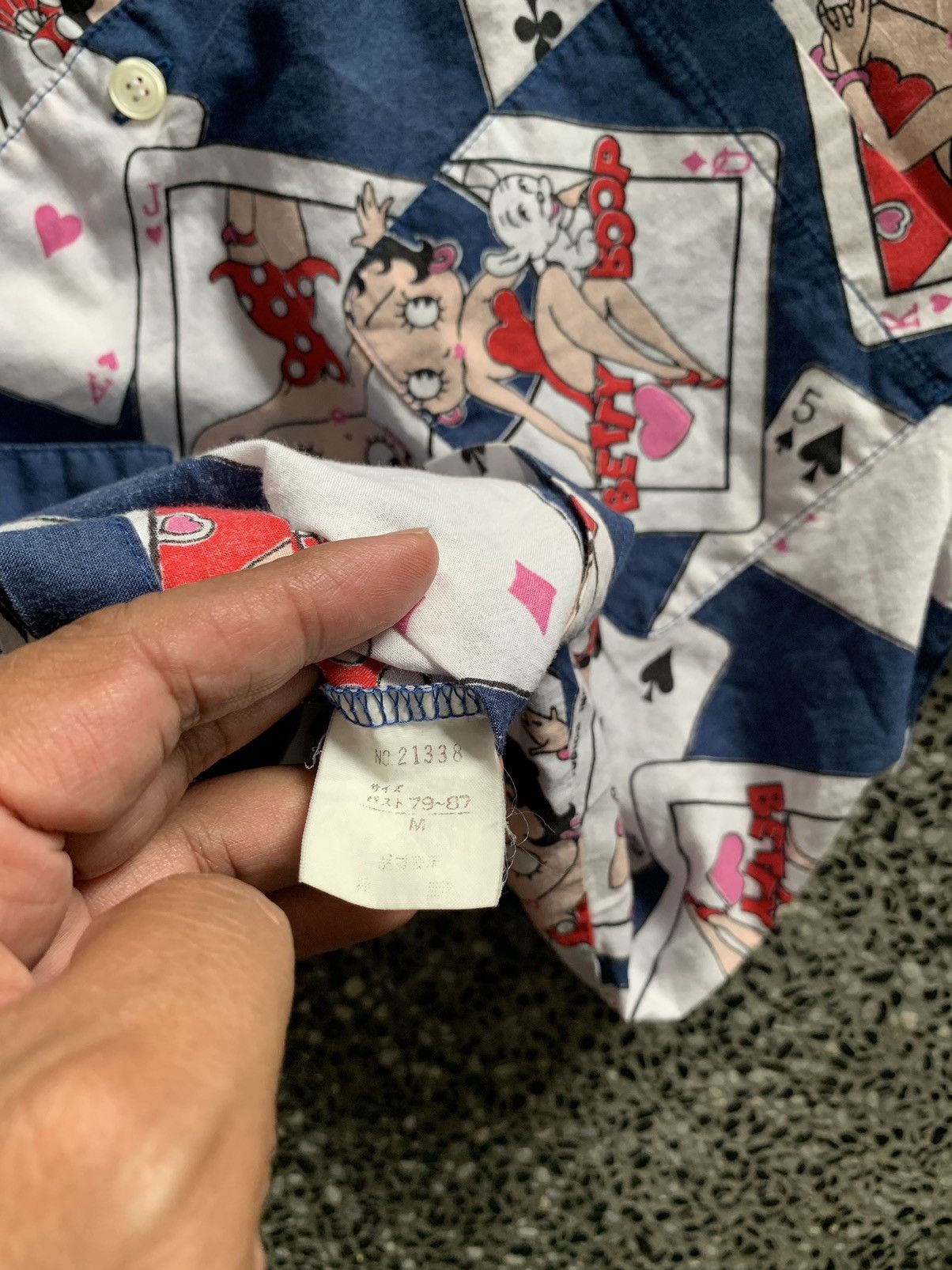 Vintage Vintage 90s Betty Boop Hawaii Shirt Size US L / EU 52-54 / 3 - 10 Thumbnail