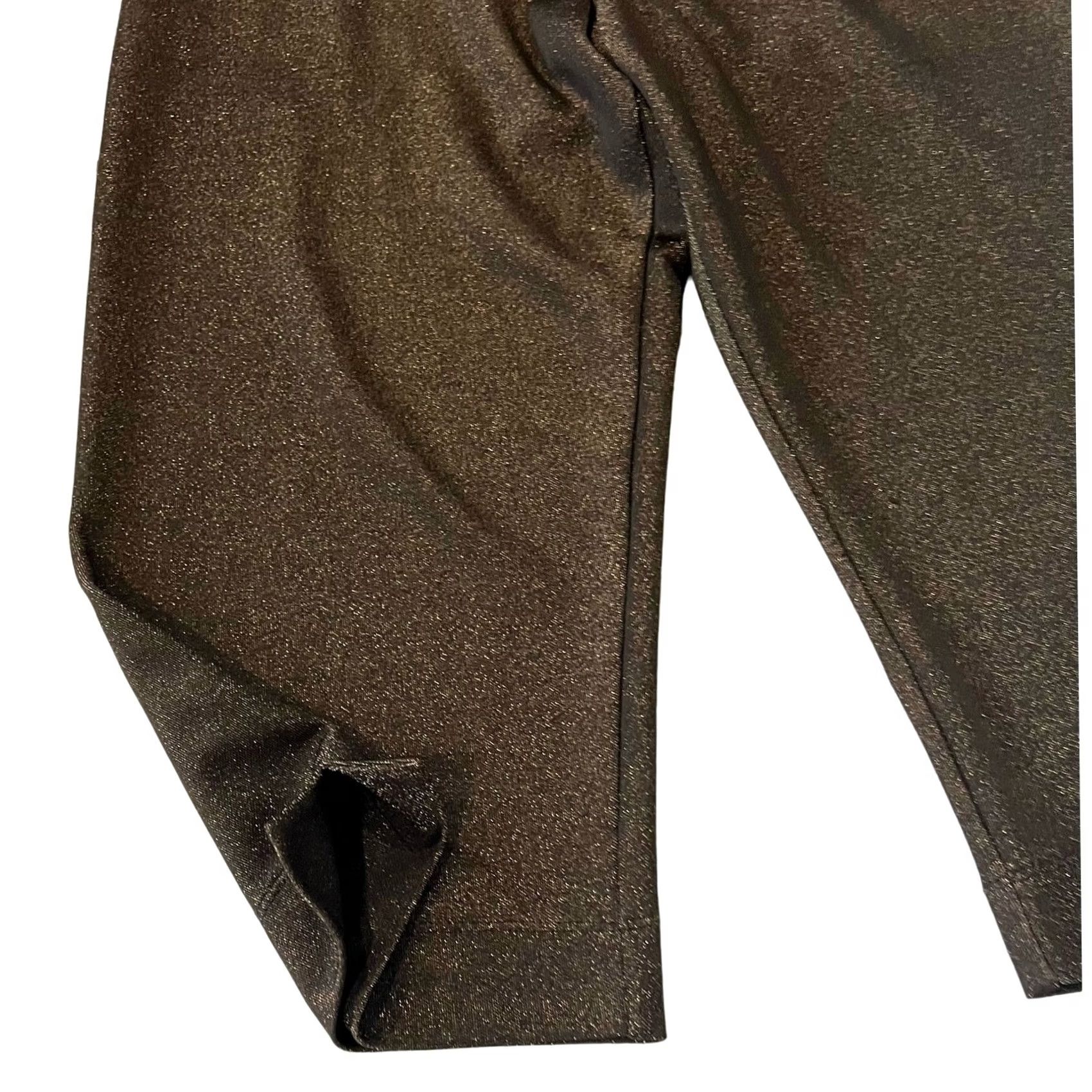Vintage Chico’s Design Brown Metallic Capris Cropped Knit Pants Pull On Sz 2 (L) Womens Capris Knit Pants Brown Metallic USA 2000s? Size 36" / US 14 / IT 50 - 2 Thumbnail