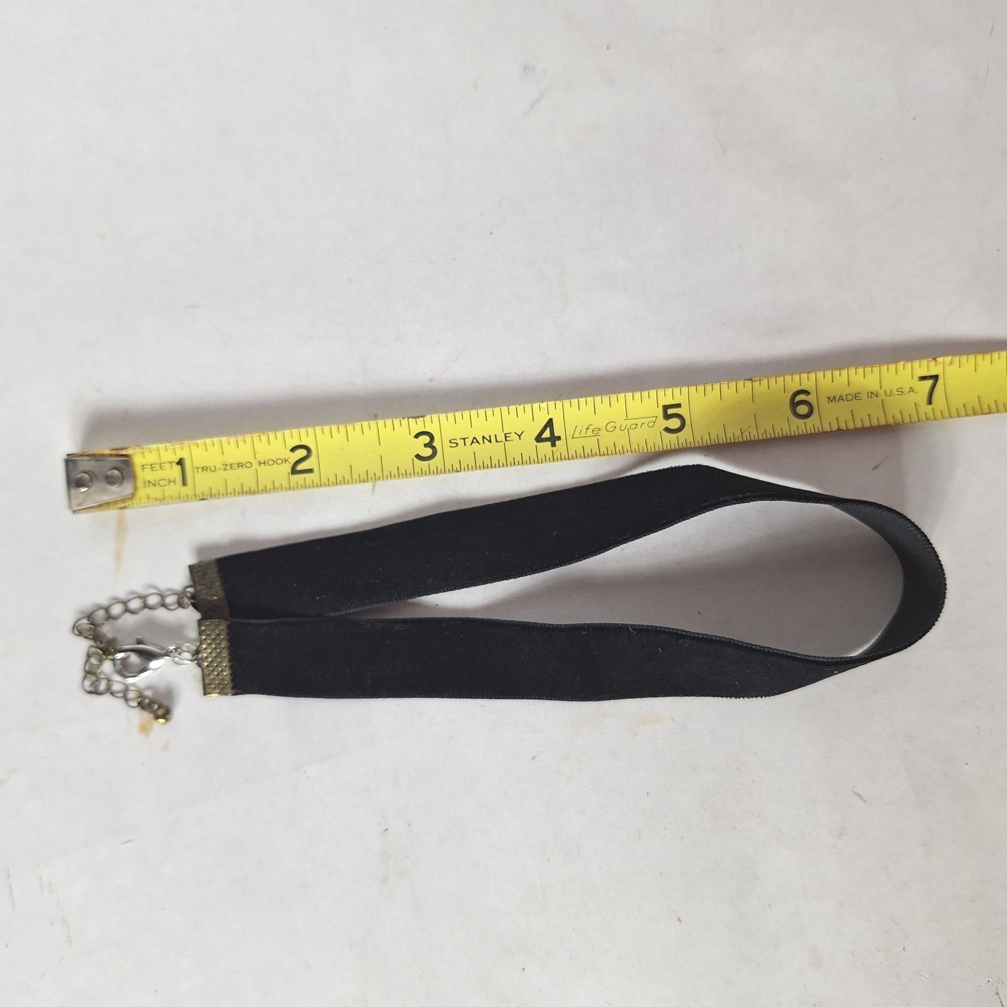 Other Gothic Black Velvet Choker Necklace Grunge Alt Aesthetic Bro Size ONE SIZE - 4 Thumbnail