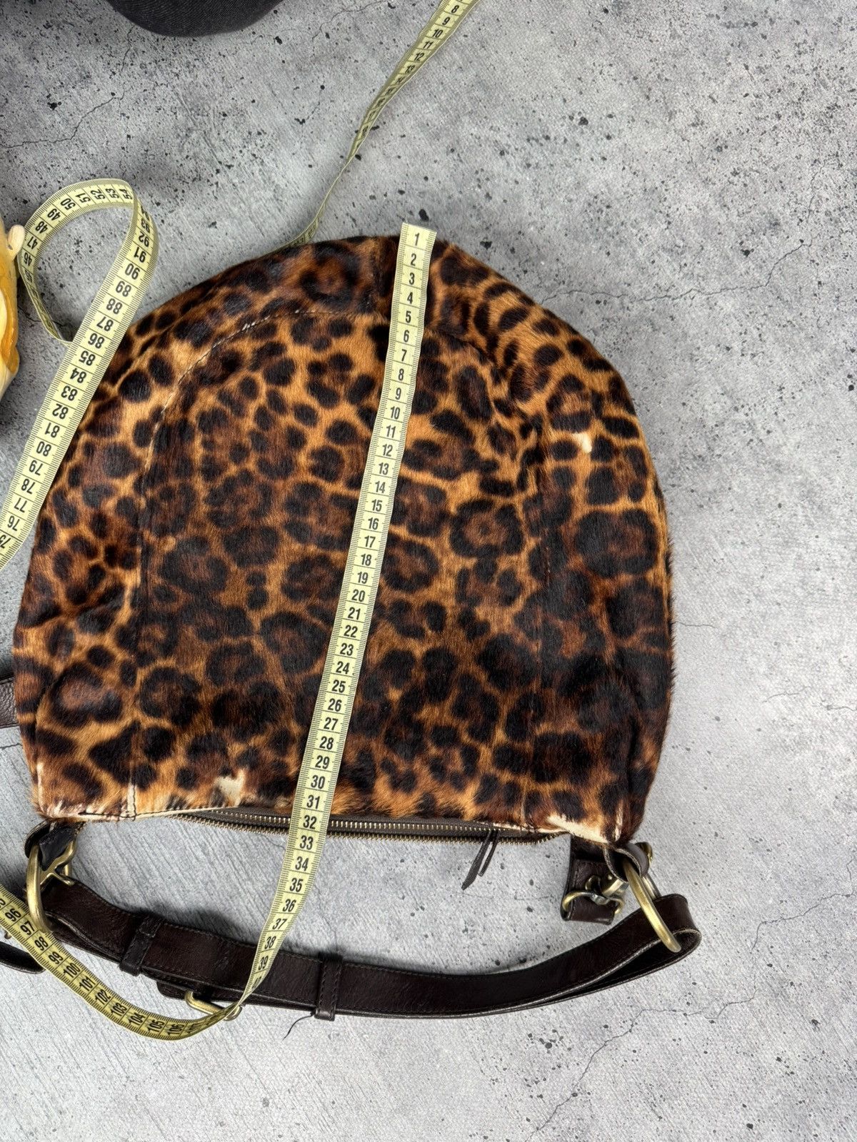 If Six Was Nine Y2K Japan Leopard Fur Leather Distressed Bag Size ONE SIZE - 15 Thumbnail
