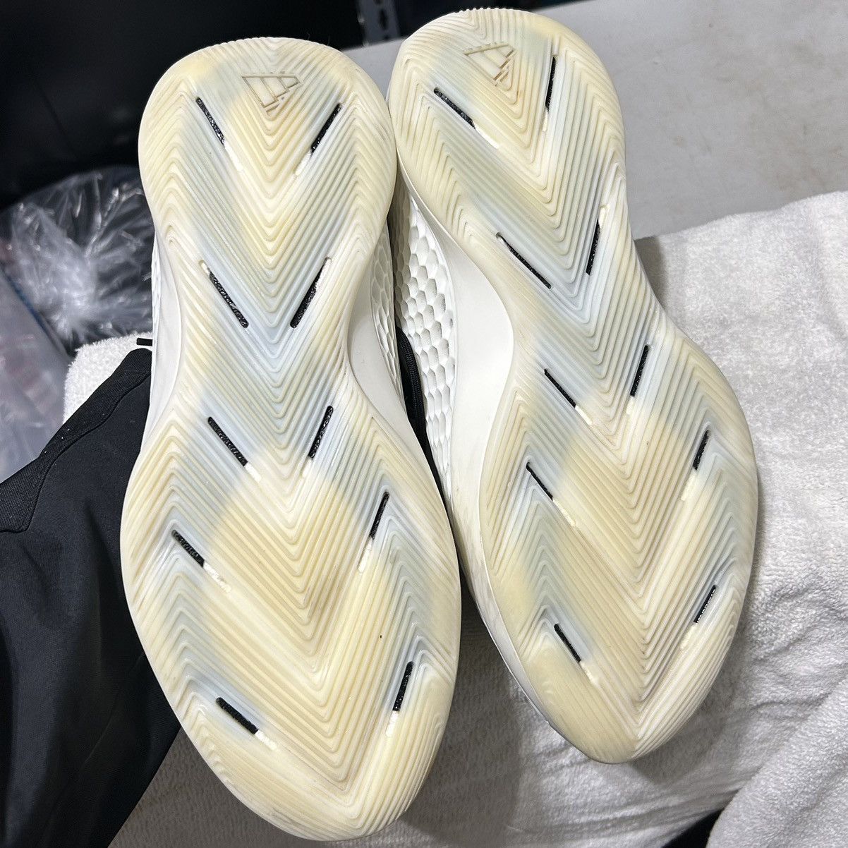 Adidas Adidas Men's AE 1 Stormtrooper White Basketball Shoes Sz 9.5 Size US 9.5 / EU 42-43 - 9 Thumbnail