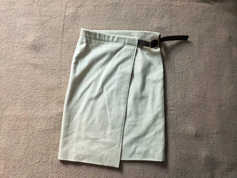 Loro Piana LORO PIANA Cashmere short skirt Size 26" / US 2 / IT 38 - 1 Thumbnail