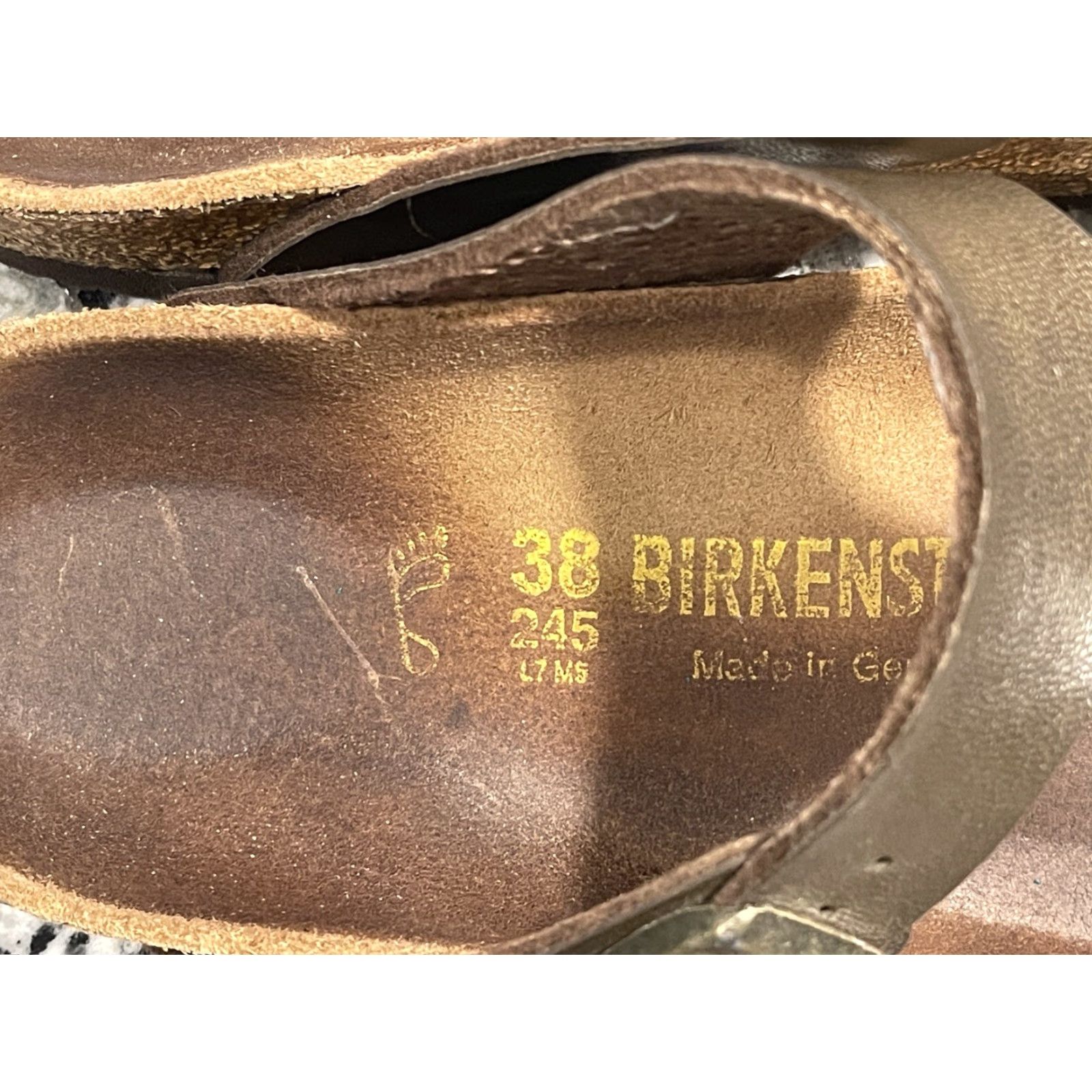 Birkenstock Birkenstock Gizeh Sandal Women - Slip-On Leather Upper, Metal Bronze Strap, Size 38 US 7, Flat Heel, Quest for Comfort Size US 7 / IT 37 - 5 Thumbnail