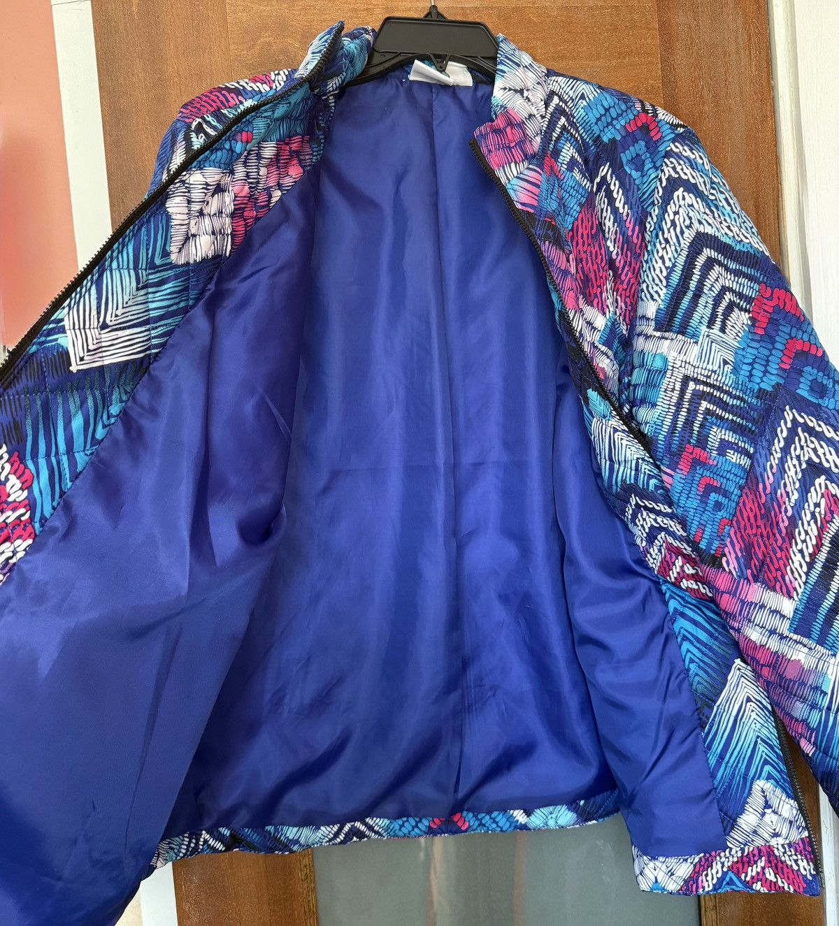 Chicos Weekends by Chico’s Quilted Zip Up Bright Geometric Jacket Size L / US 10 / IT 46 - 7 Thumbnail