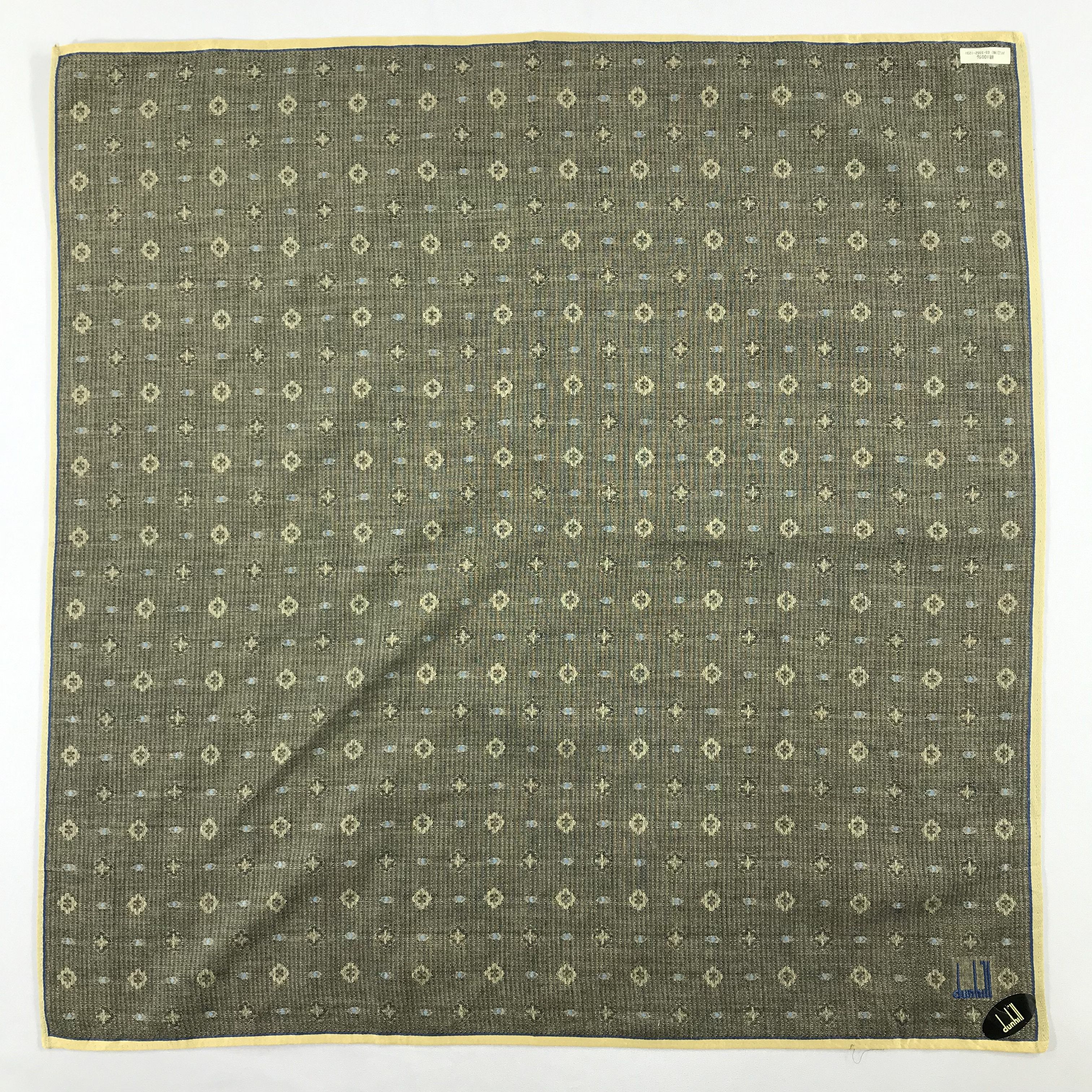 Alfred Dunhill × Vintage Dunhill Bandana / Handkerchief / Neckerchief - S2253 Size ONE SIZE - 1 Thumbnail