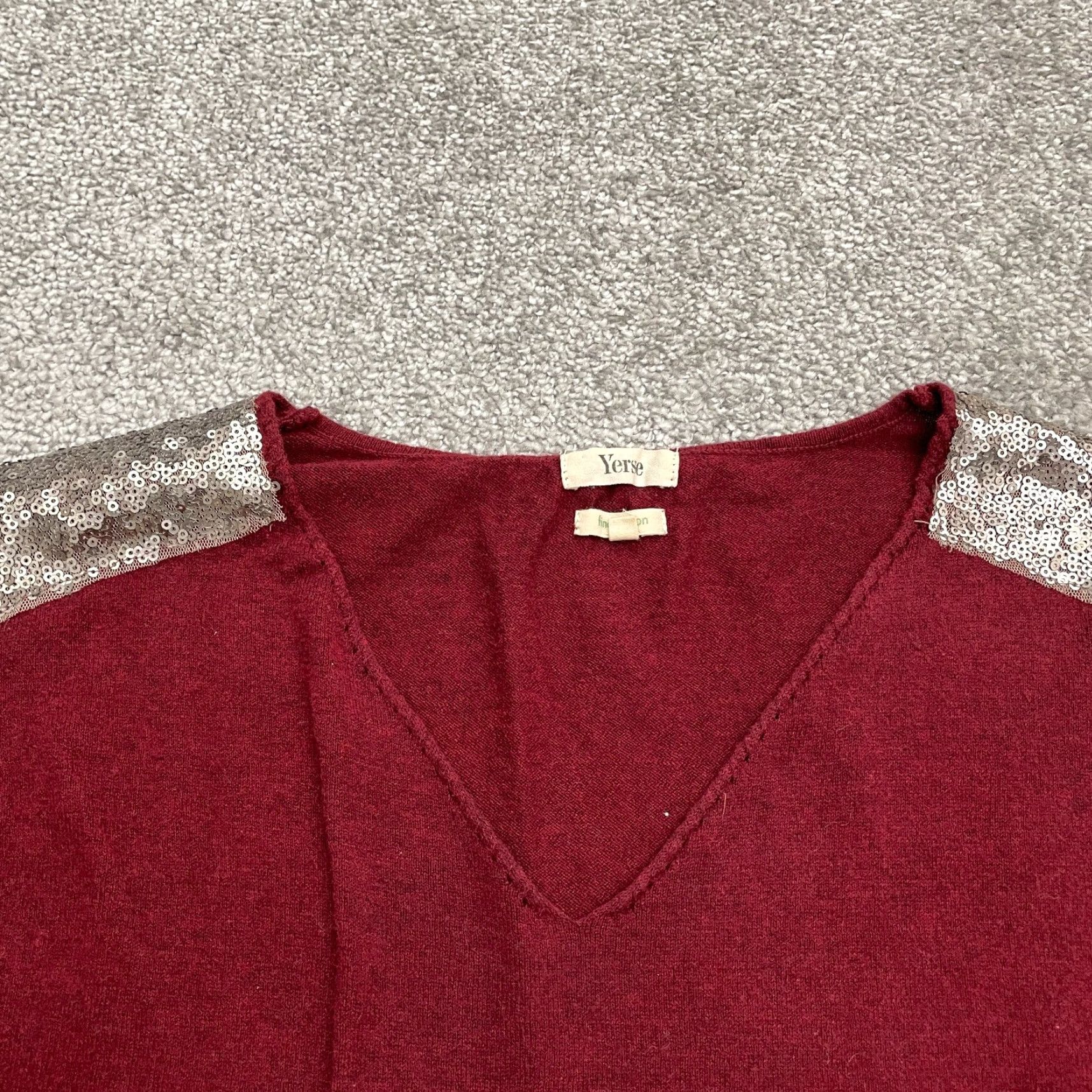 Vintage Yerse Women's Sweater Small Red Sequin V-Neck Casual Pullover Cotton Lightweight Regular Fit Size S / US 4 / IT 40 - 3 Thumbnail