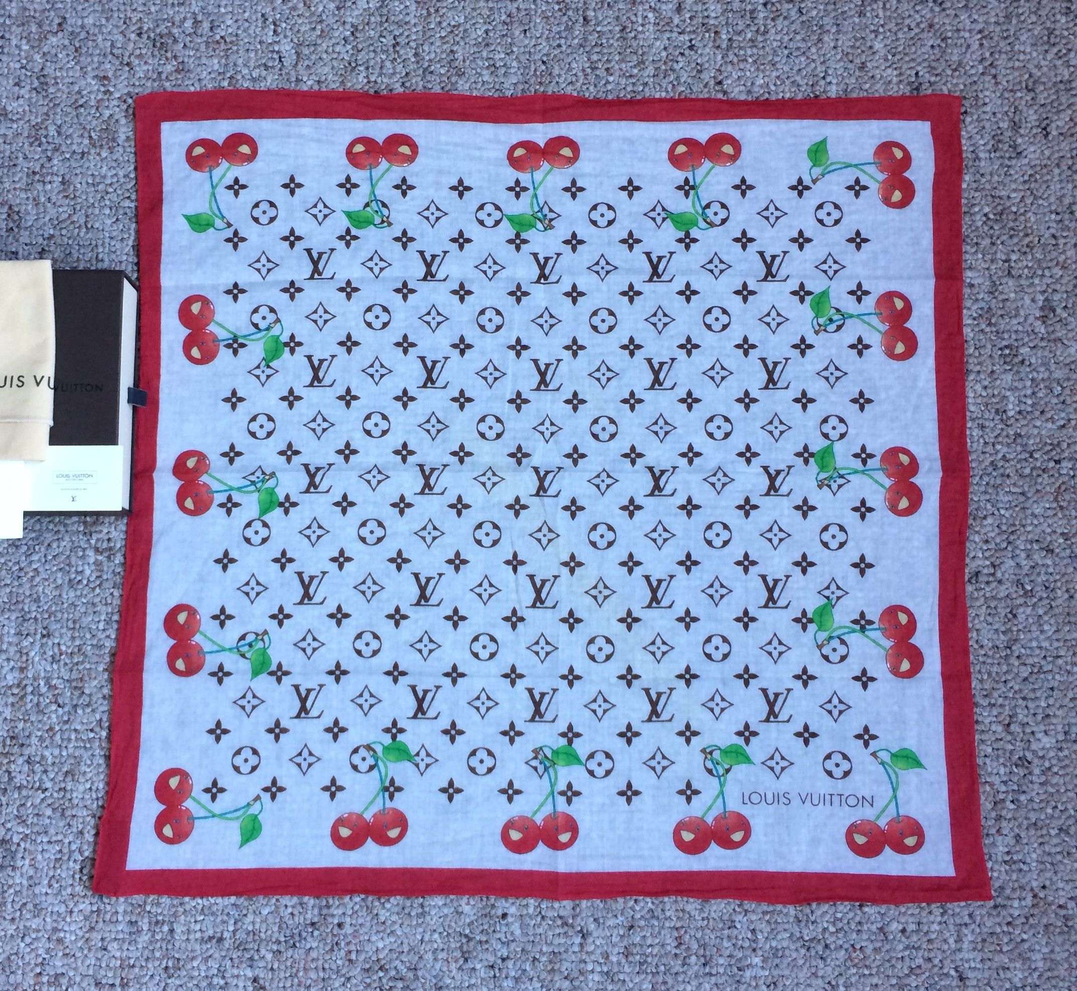 Louis Vuitton × Takashi Murakami S/S 2005 Louis Vuitton Murakami Cherries Monogram Scarf Size ONE SIZE - 1 Thumbnail