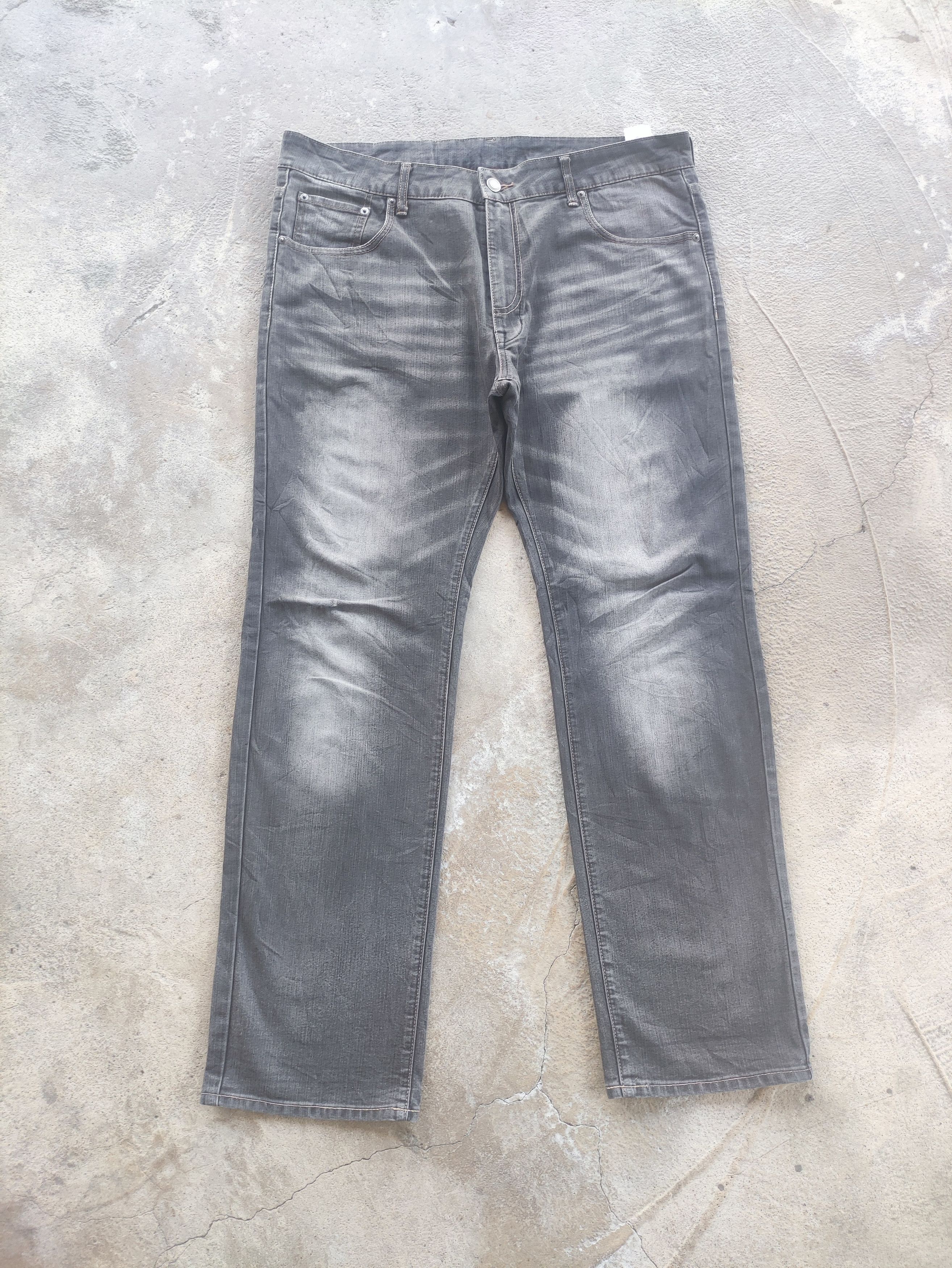 Japanese Brand Vintage Japanese Distress Faded Denim Pants Size US 38 / EU 54 - 1 Thumbnail
