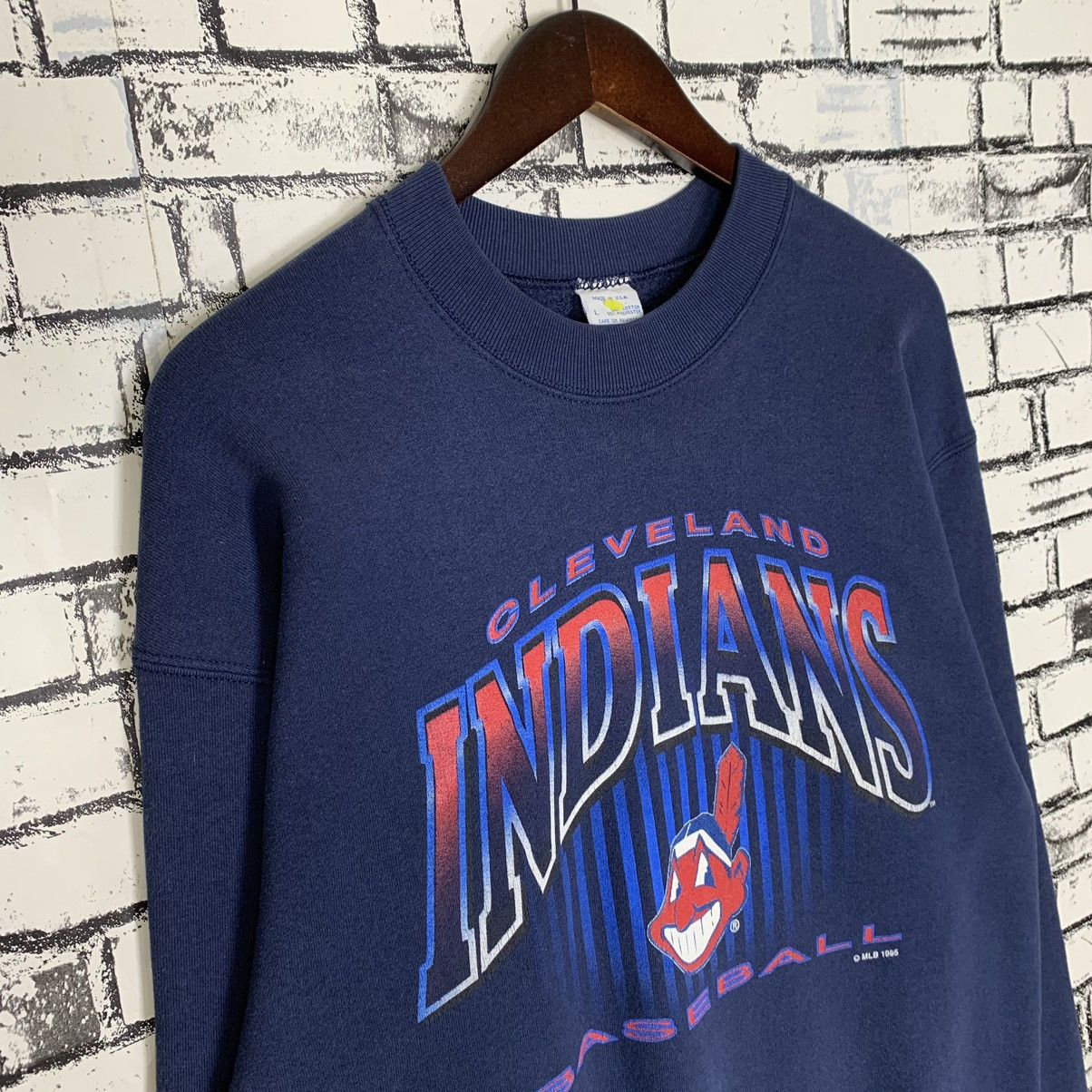 MLB × Vintage 90s Salem Sportswear Indians Cleeveland Sweatshirt Size US L / EU 52-54 / 3 - 5 Thumbnail