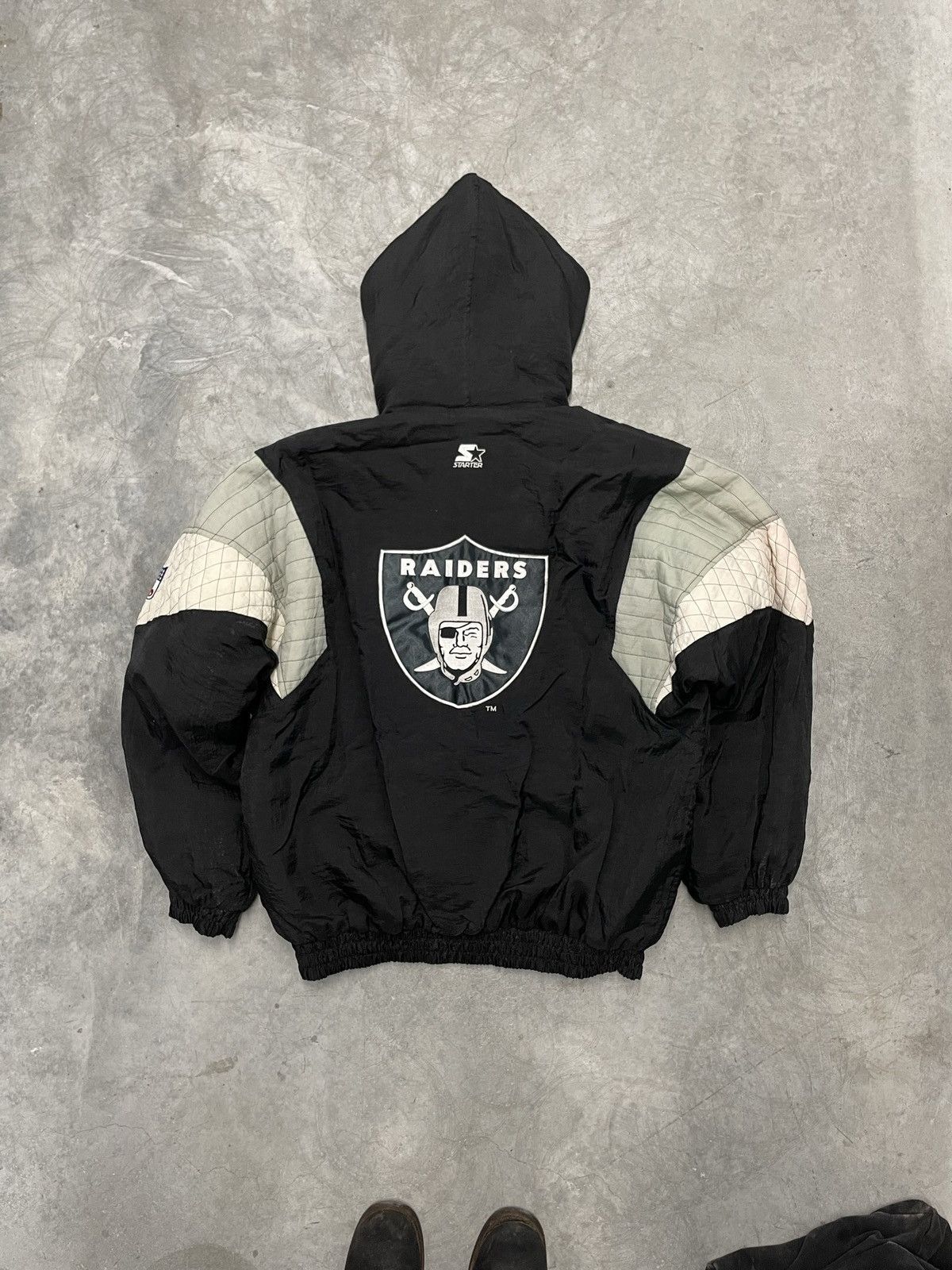 image of Vintage 90's Starter Nfl Raiders Jacket in Black, Men's (Size Large)