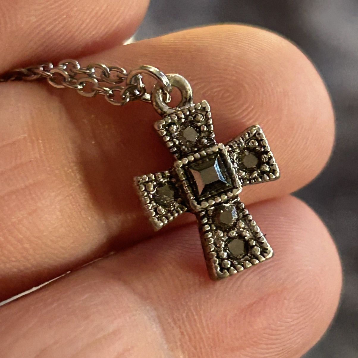 Handmade Handcrafted marcasite tone glass stone cross necklace Size ONE SIZE - 1 Thumbnail