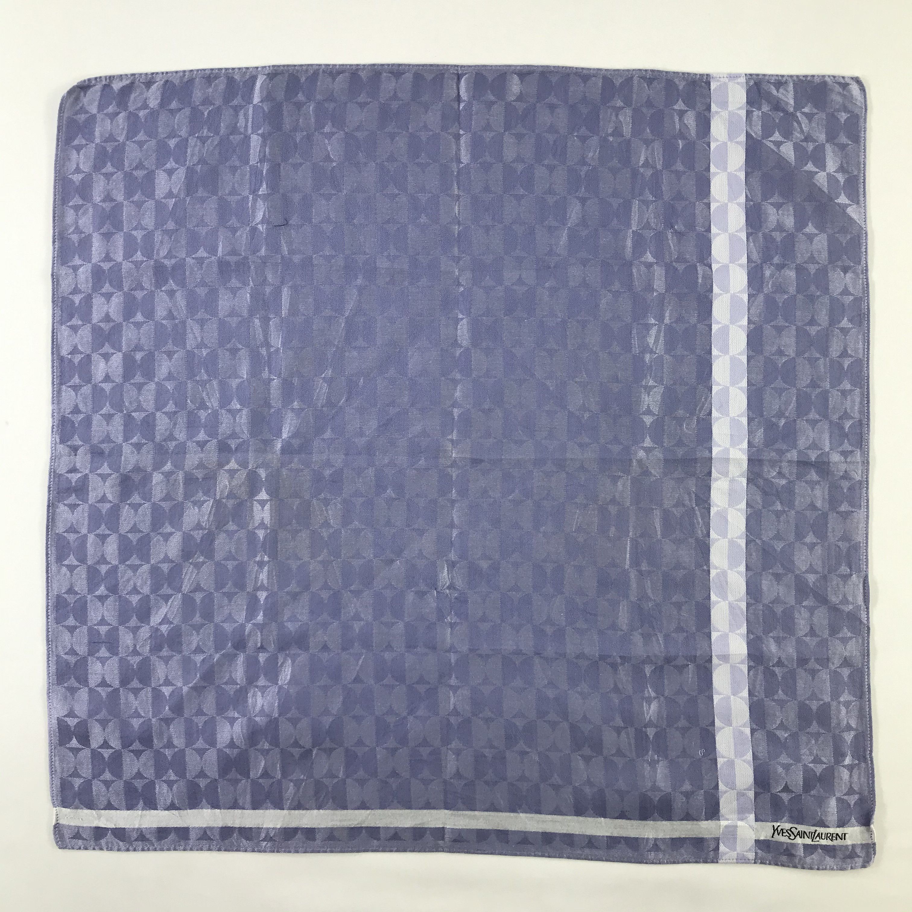 Vintage × Yves Saint Laurent Yves Saint Laurent Bandana / Handkerchief/Neckerchief -S1177 Size ONE SIZE - 1 Thumbnail