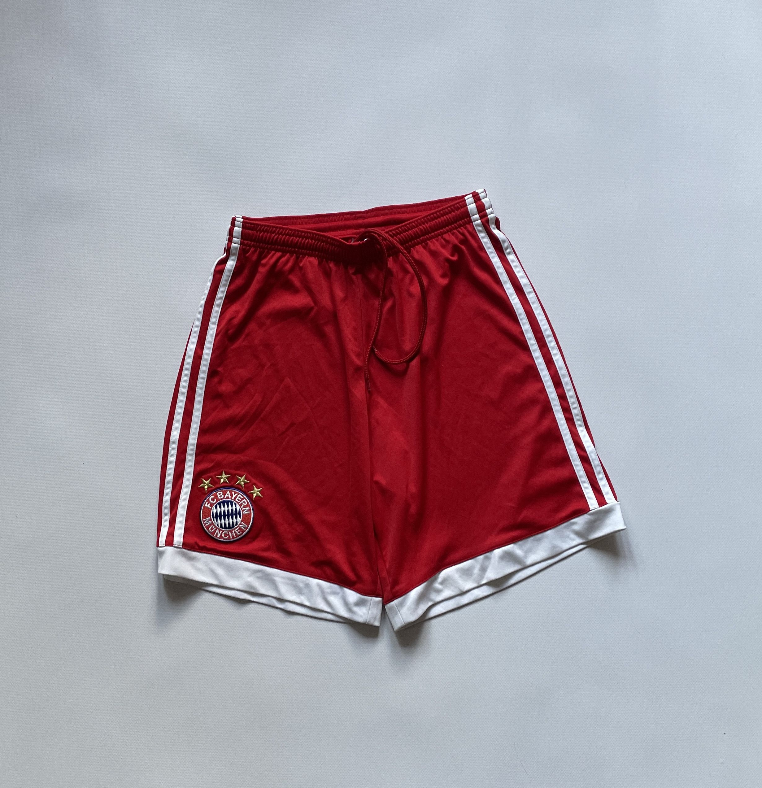 Adidas Bayern Munich Home Football Shorts 2017 2018 Soccer Size US 30 / EU 46 - 1 Thumbnail