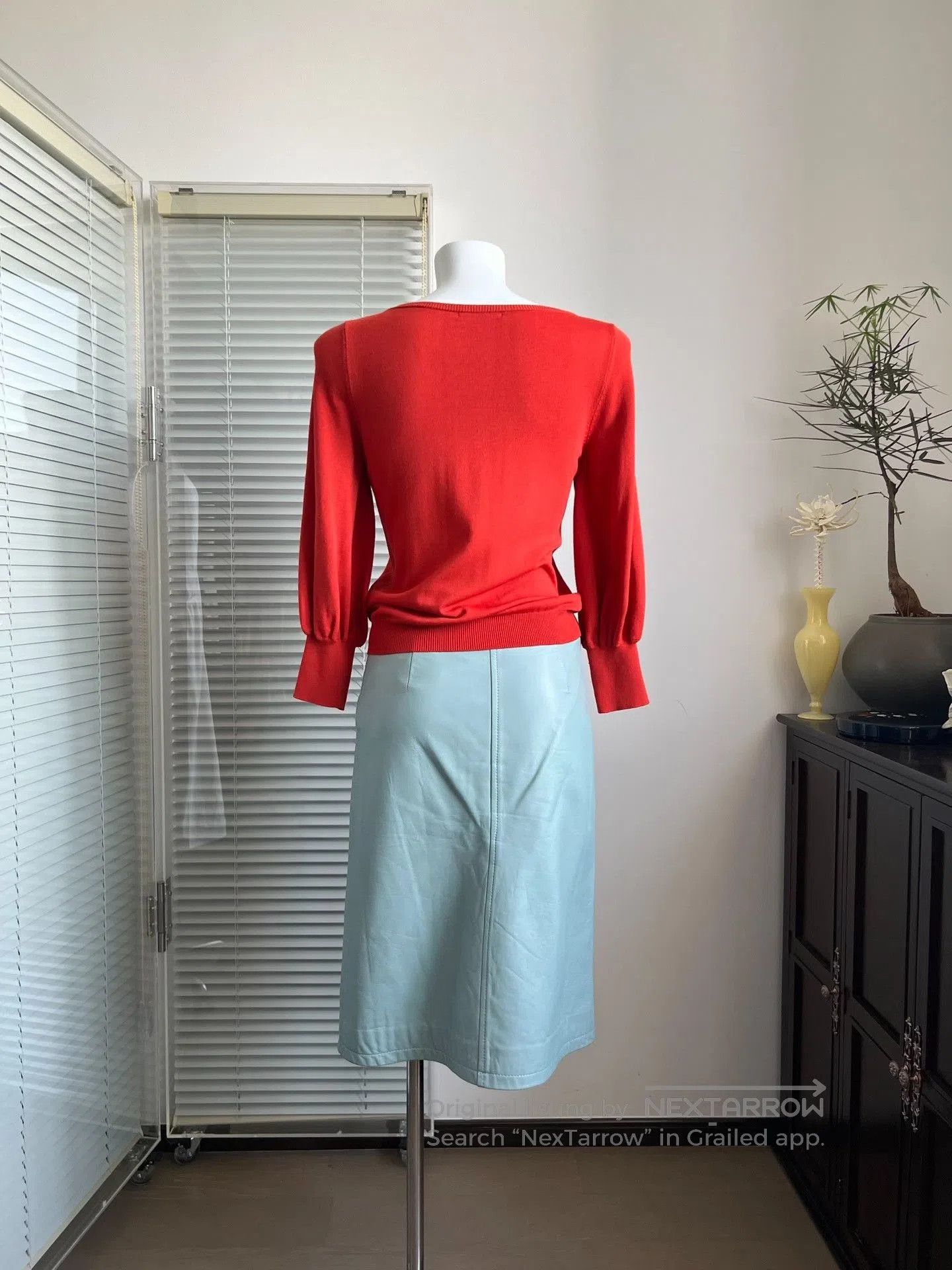 Vivienne Tam VIVIENNETAM Red 7-Sleeve Dragon Button Knit. Size M / US 6-8 / IT 42-44 - 4 Thumbnail