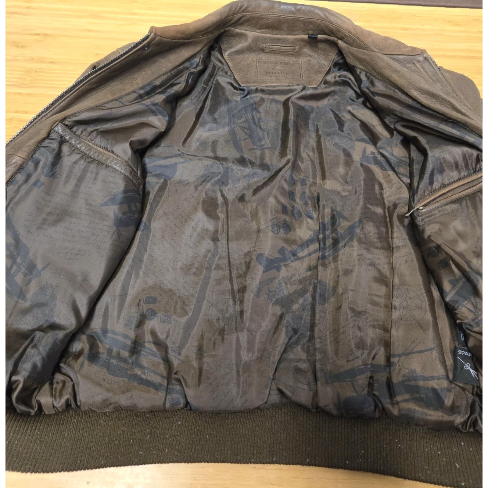 Roundtree & Yorke Roundtree & Yorke Leather Jacket Mens Large Brown Bomber Flight Ribbed Pockets Leather Bomber Jacket Mens L Brown Size US L / EU 52-54 / 3 - 7 Thumbnail