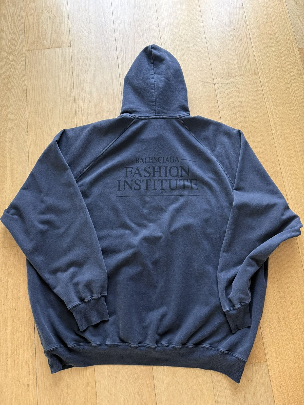 Balenciaga Balenciaga Fashion Institute Hoodie Size US L / EU 52-54 / 3 - 3 Thumbnail