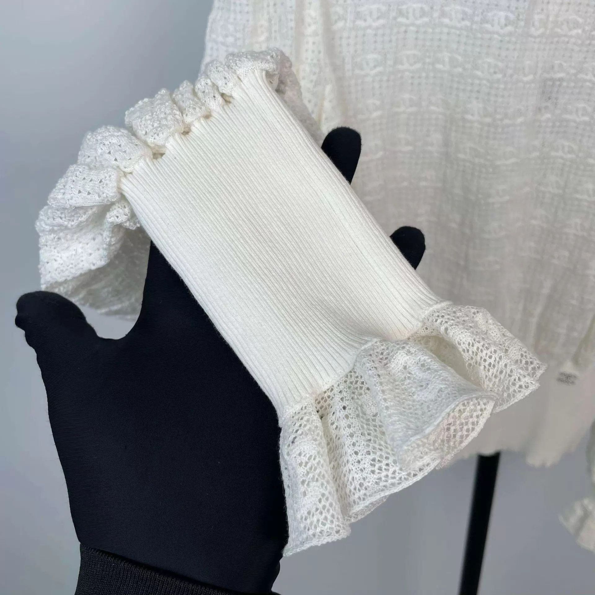 Chanel Chanel lace court knit top 36 Size XS / US 0-2 / IT 36-38 - 9 Thumbnail