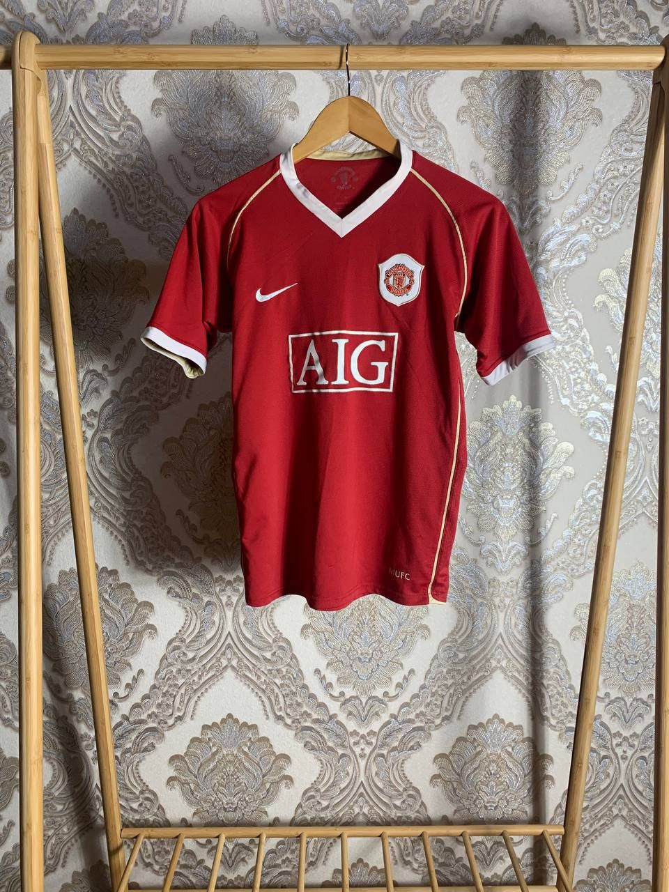 Nike Vintage Nike Fc Manchester United England Soccer Jersey 90s Size US S / EU 44-46 / 1 - 1 Thumbnail