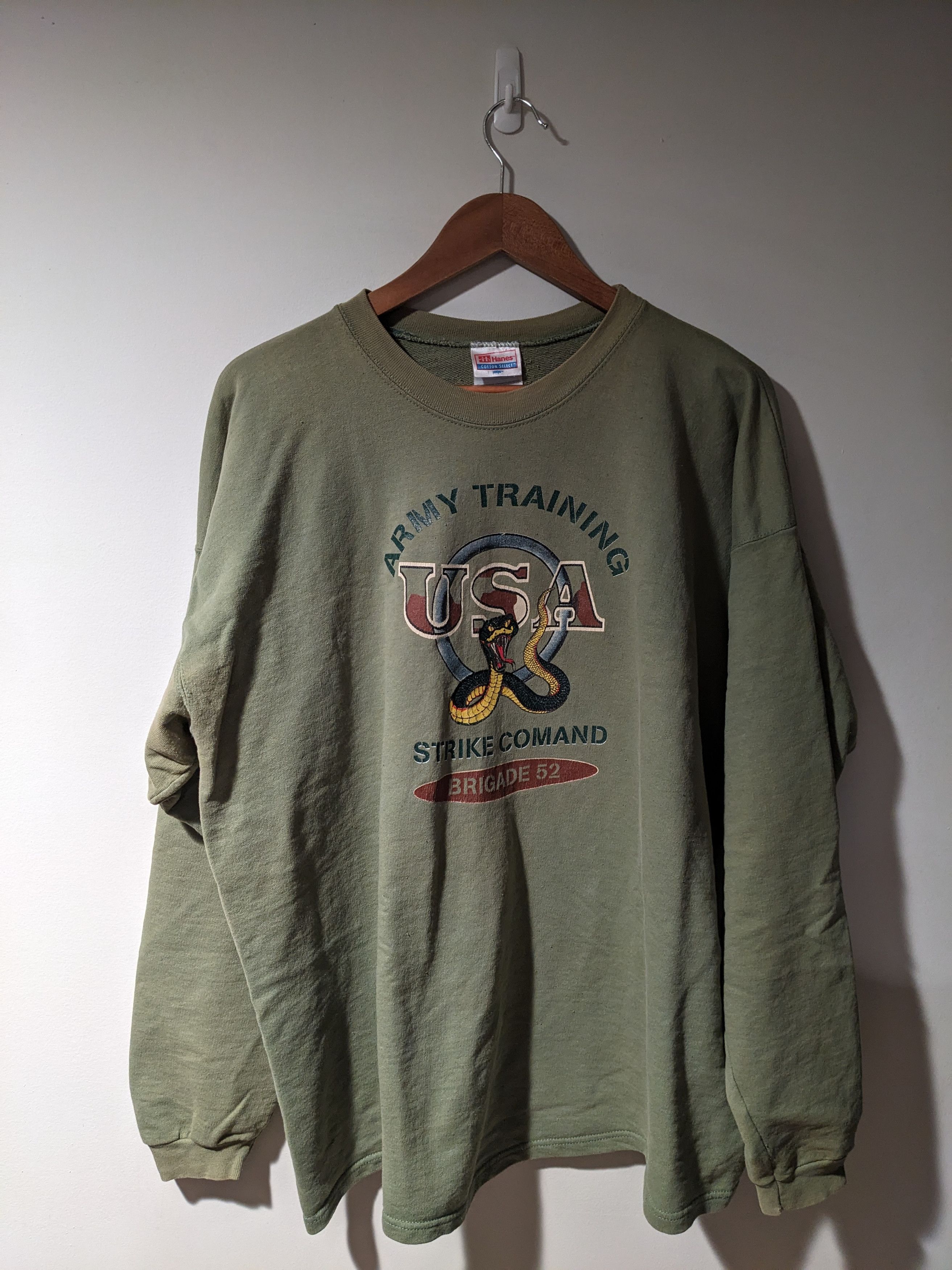 Vintage Vintage Y2K Army Training Green X-Large Sweatshirt Size US XL / EU 56 / 4 - 1 Thumbnail