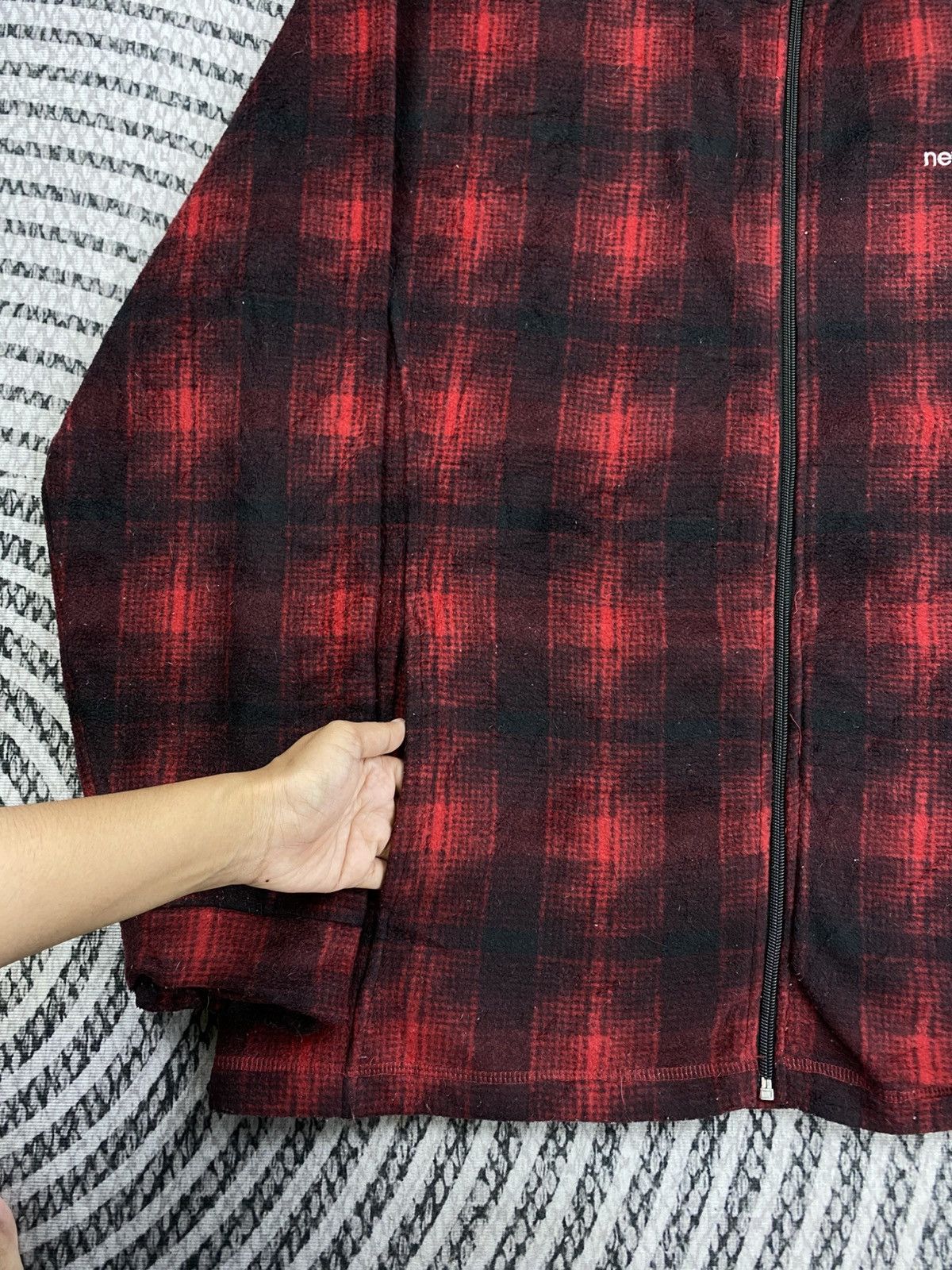 New Balance Vintage New Balance Red Checked Fleece Zipper Jacket Size US XL / EU 56 / 4 - 6 Thumbnail