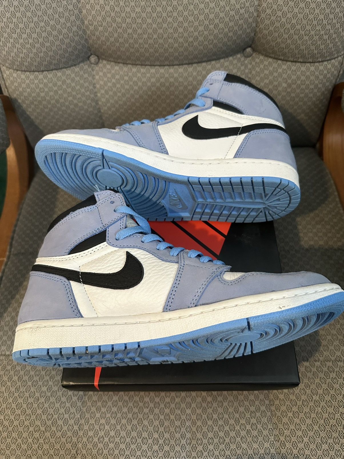 Jordan Brand DS Air Jordan 1 High OG "University Blue" - Size 8 Size US 8 / EU 41 - 6 Thumbnail