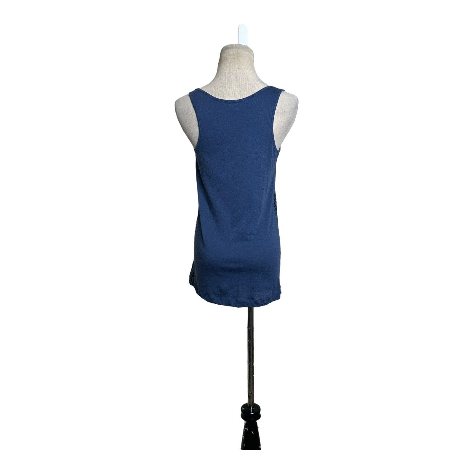 J.Crew J. Crew blue sequins tank top size XS Size XS / US 0-2 / IT 36-38 - 3 Thumbnail