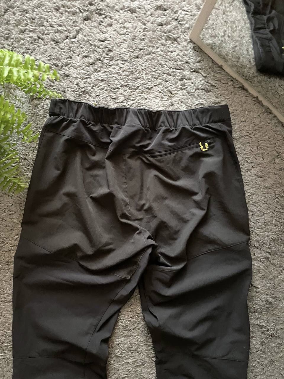 Salomon Salomon Pants Streetwear Gorpcore Outdoor Logo Rare Size US 36 / EU 52 - 14 Thumbnail