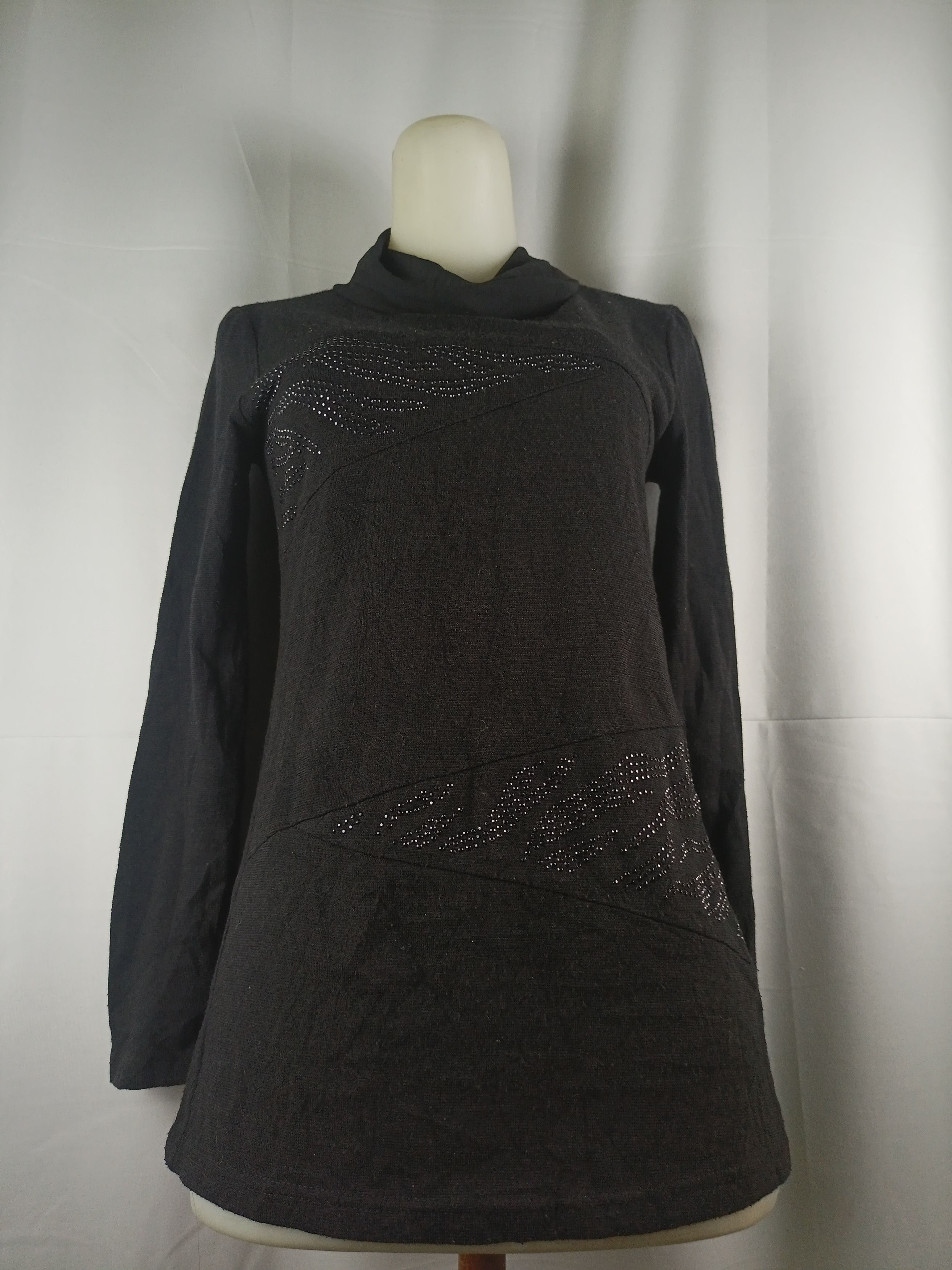 Designer × Japanese Brand Eclair by Hui Cowl Neck Long Sleeve Size M / US 6-8 / IT 42-44 - 1 Thumbnail