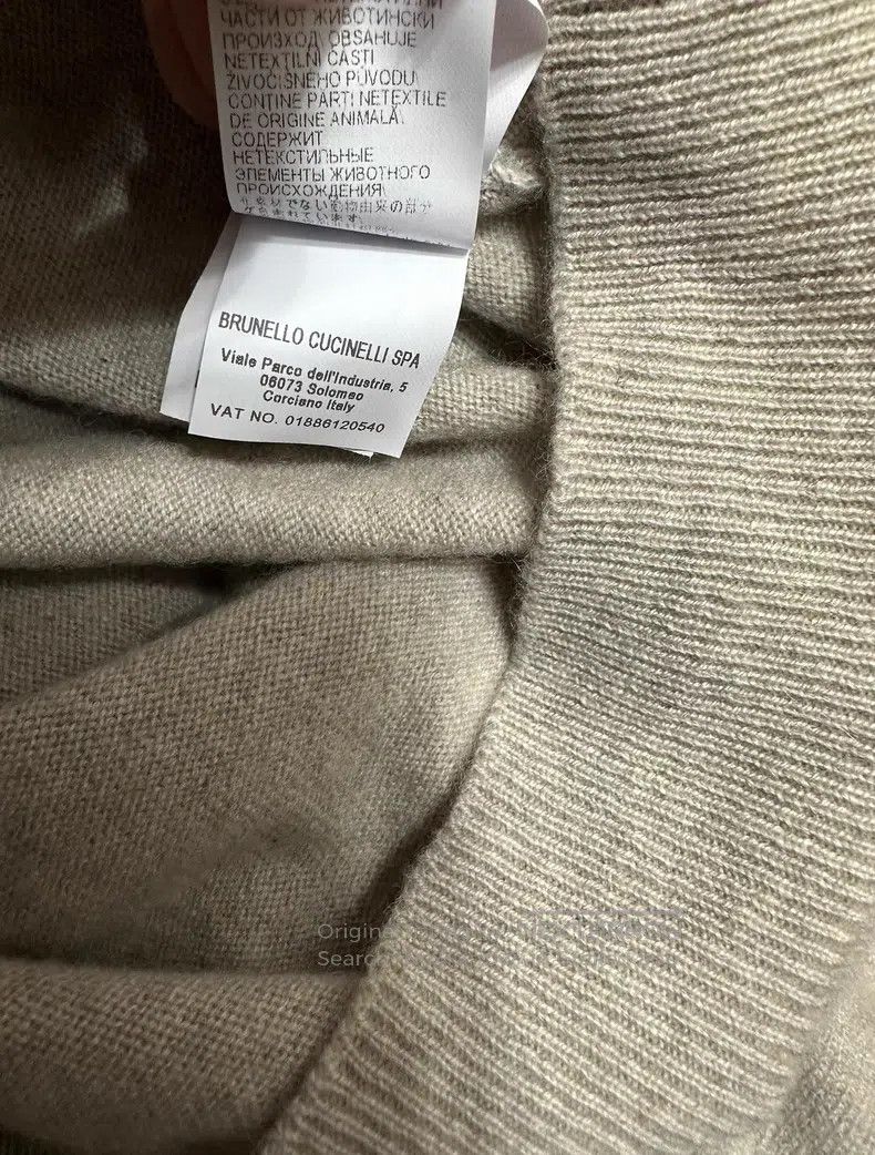 Brunello Cucinelli Brunello Cucinelli Women's V-neck Long Sleeve Cashmere Kni Size L / US 10 / IT 46 - 6 Thumbnail