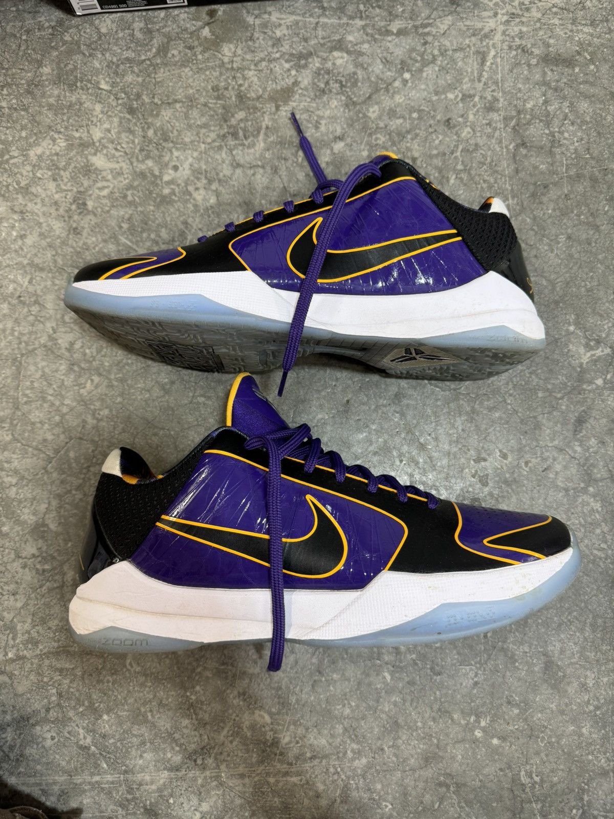 Nike Kobe V Protro Court Purple Size US 10 / EU 43 - 1 Thumbnail