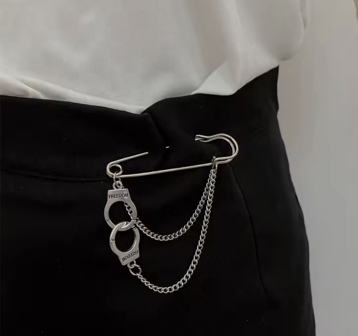 Jewelry Cuff Chain Brooch Decoration Tassel Chain Pin Size ONE SIZE - 1 Thumbnail