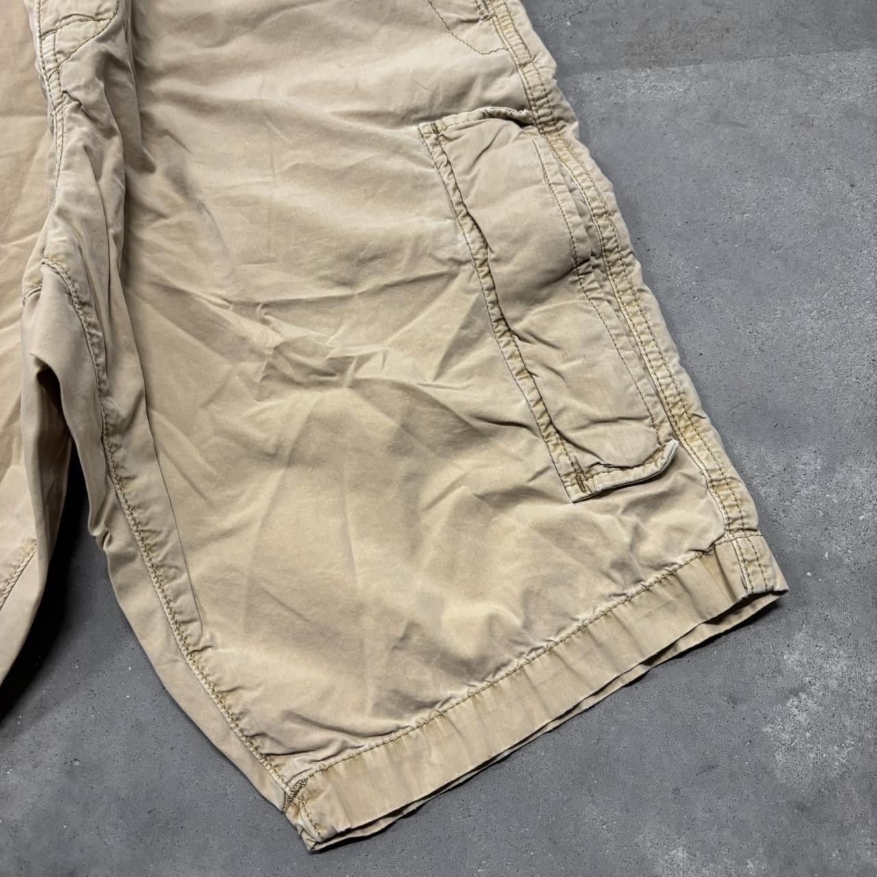 True Religion × Vintage Crazy Vintage Y2K/2000s Grunge Light Khaki True Religion Summer Cargo Shorts! Size US 34 / EU 50 - 4 Thumbnail