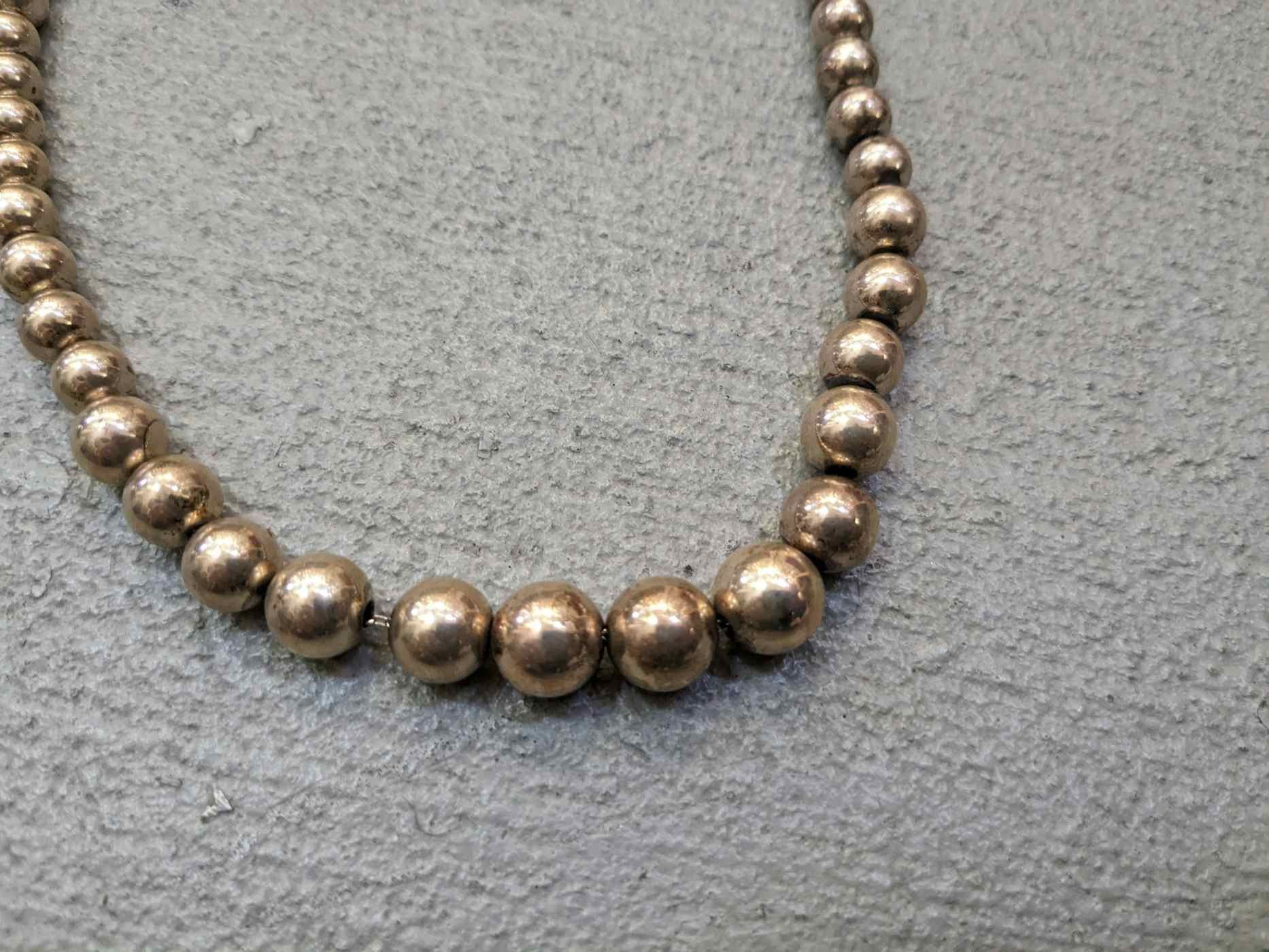 Tiffany & Co. Tiffany & Co Oval Sterling Silver Graduated Bead Necklace Size ONE SIZE - 5 Thumbnail