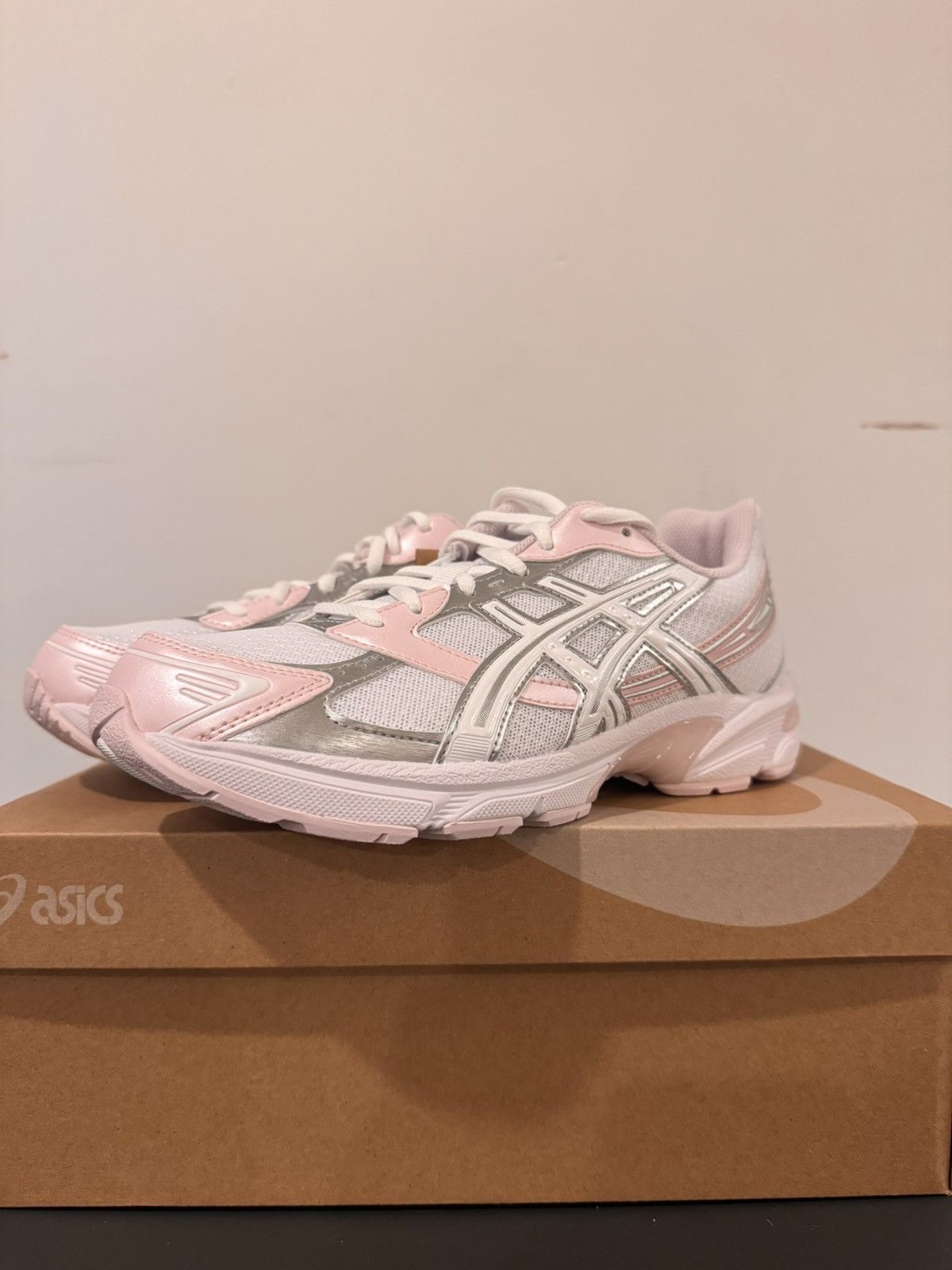 Asics Asics 1130 pink silver Size US 8 / EU 41 - 4 Thumbnail