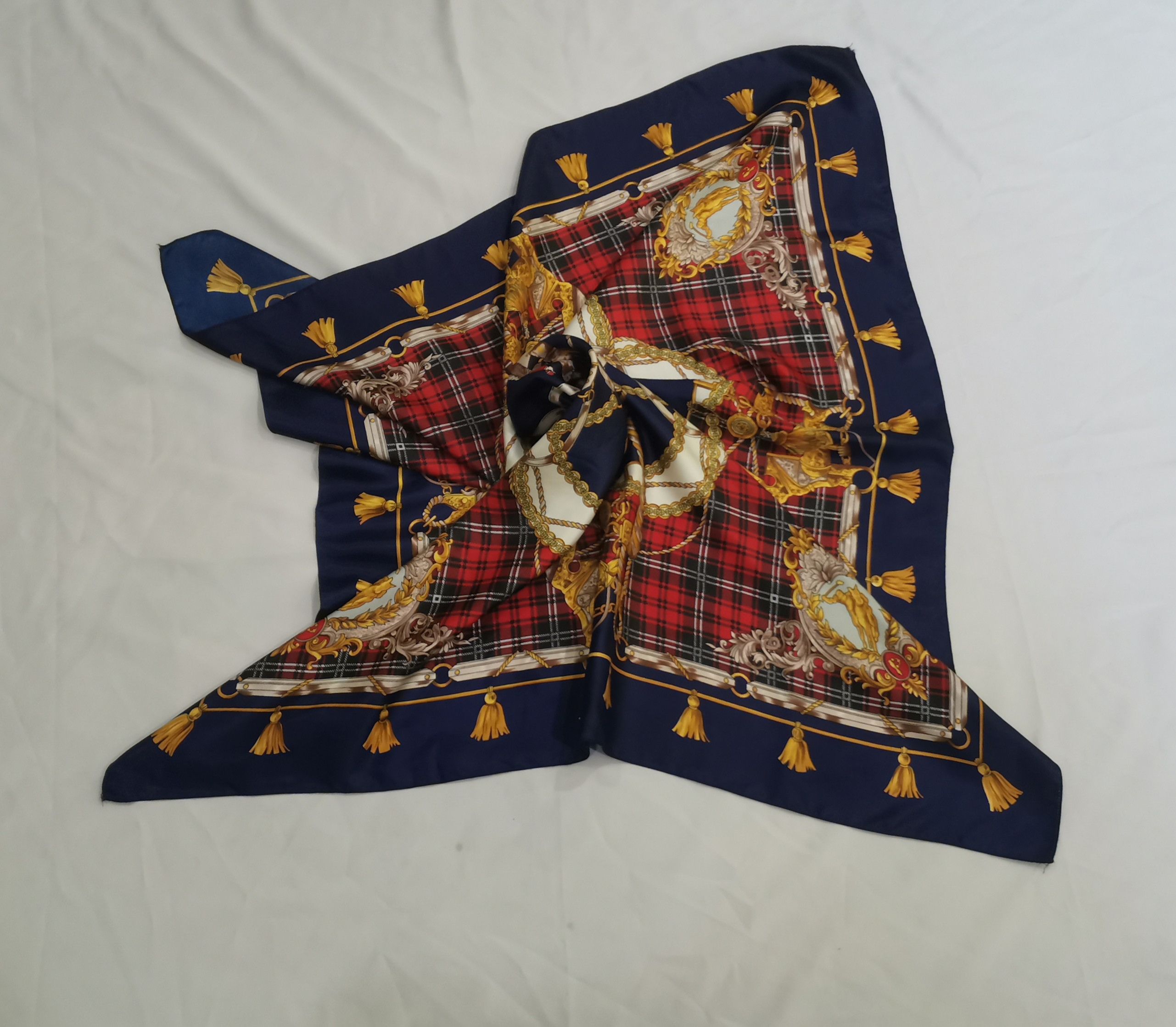 Vintage Rare vintage luxury scarves nice design Size ONE SIZE - 3 Thumbnail