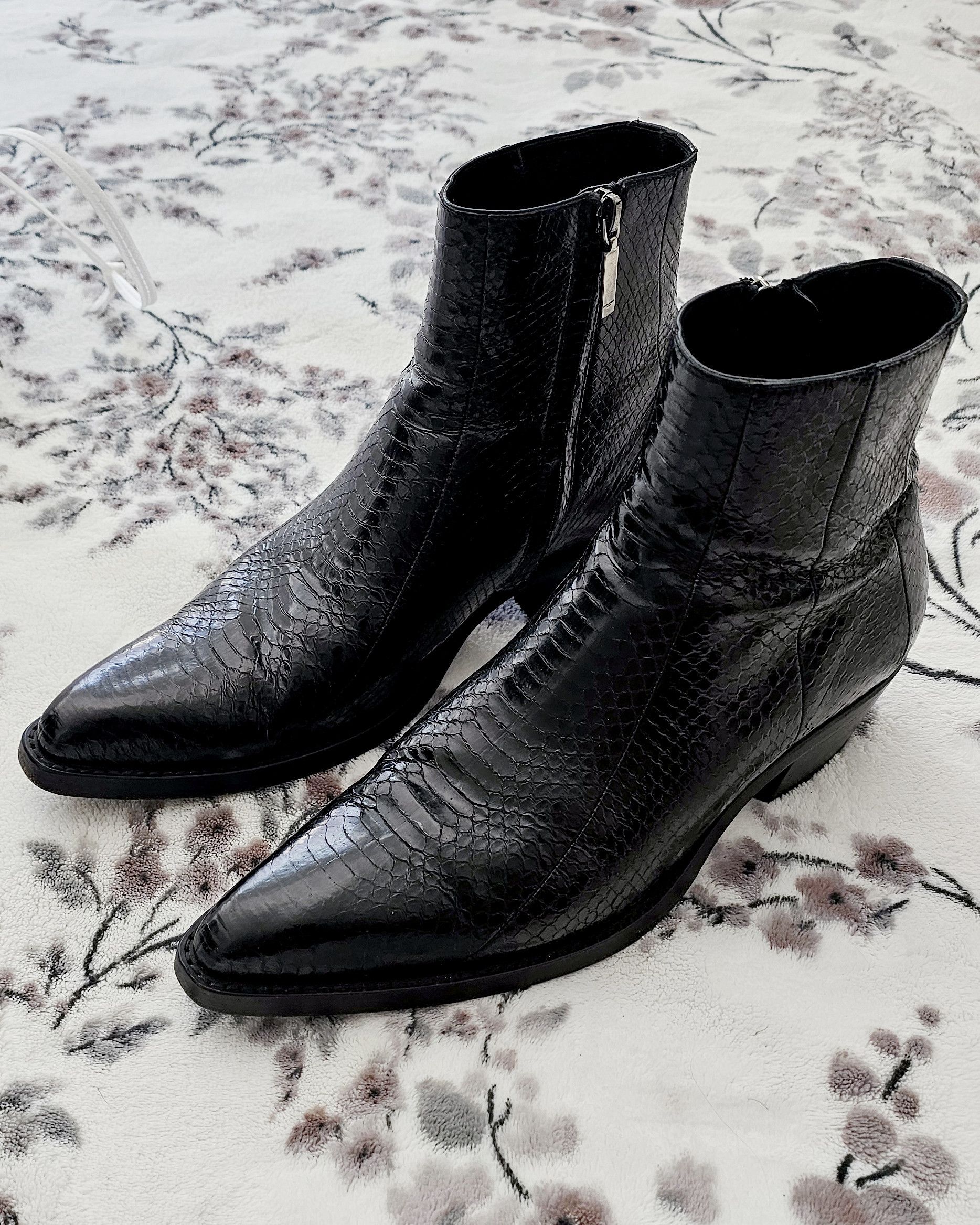 Saint Laurent Paris Dakota Lacquered Ayers Snakeskin Boots Size US 10 / EU 43 - 2 Thumbnail