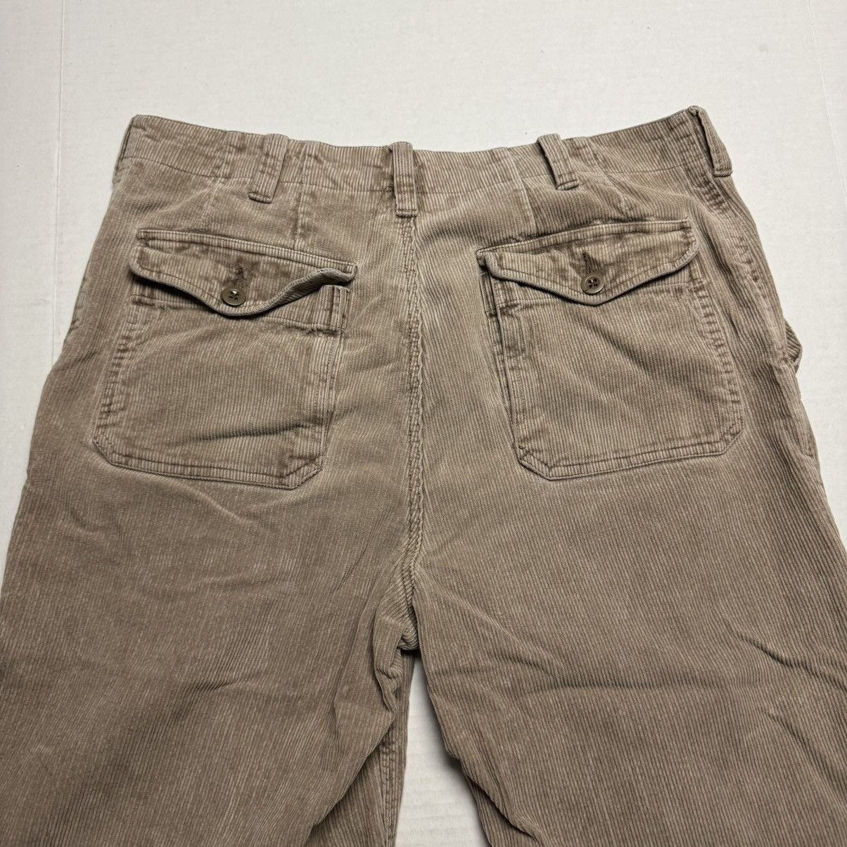 Abercrombie & Fitch Vintage Abercrombie & Fitch Baggy Corduroys Missing Button Size US 32 / EU 48 - 4 Thumbnail
