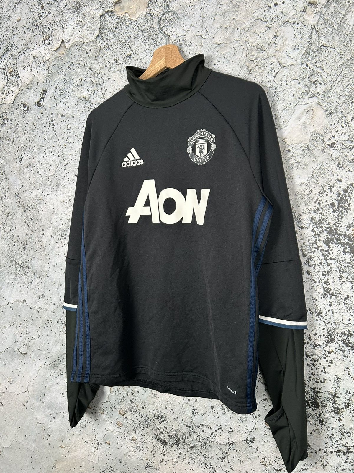 Adidas Adidas Manchester United Soccer Jersey Training Football Size US L / EU 52-54 / 3 - 2 Thumbnail