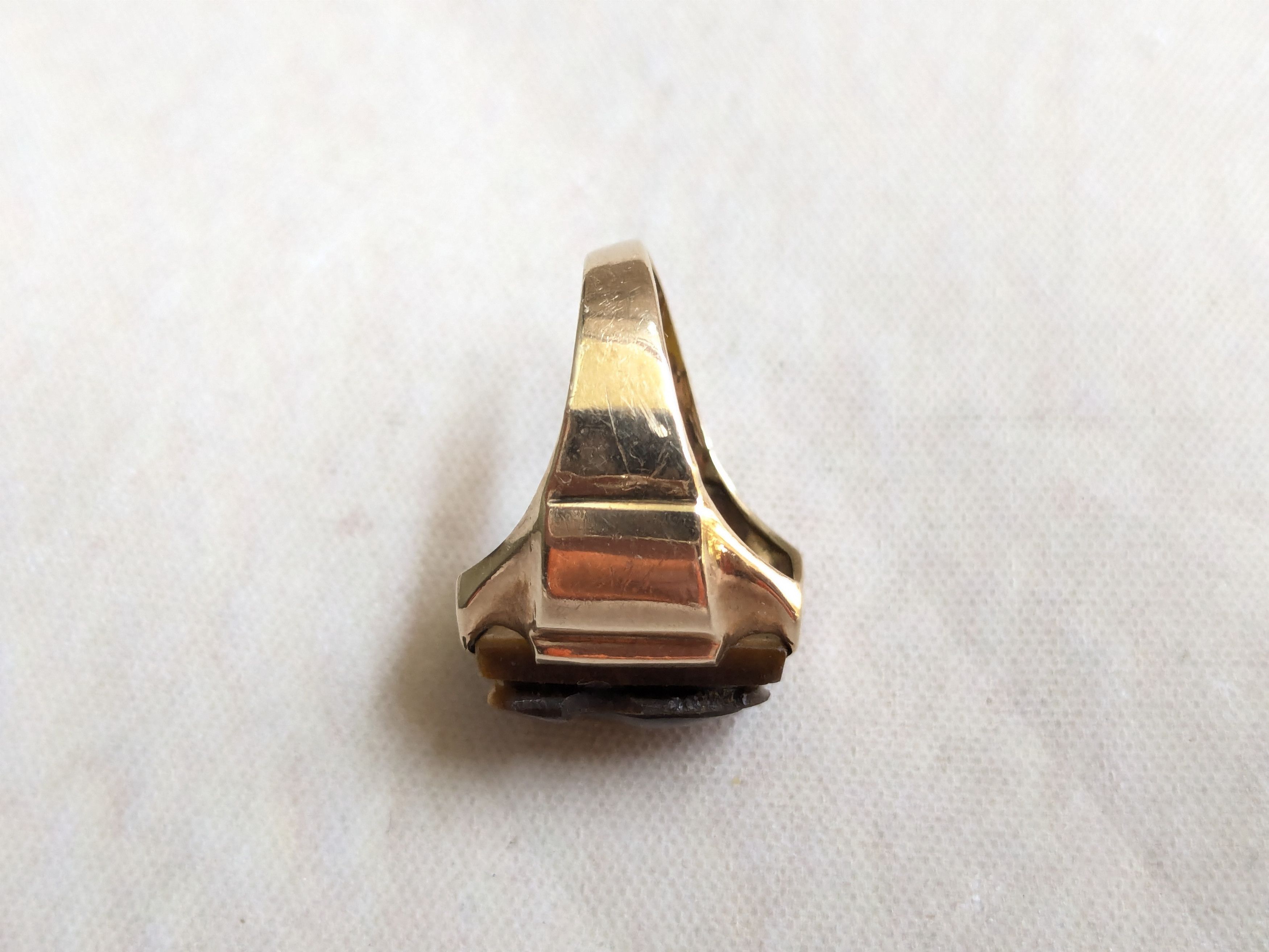 Jewelry × Vintage Vintage 10k Gold Ring Tiger's Eye 8 Cameo Rectangle Size ONE SIZE - 10 Thumbnail