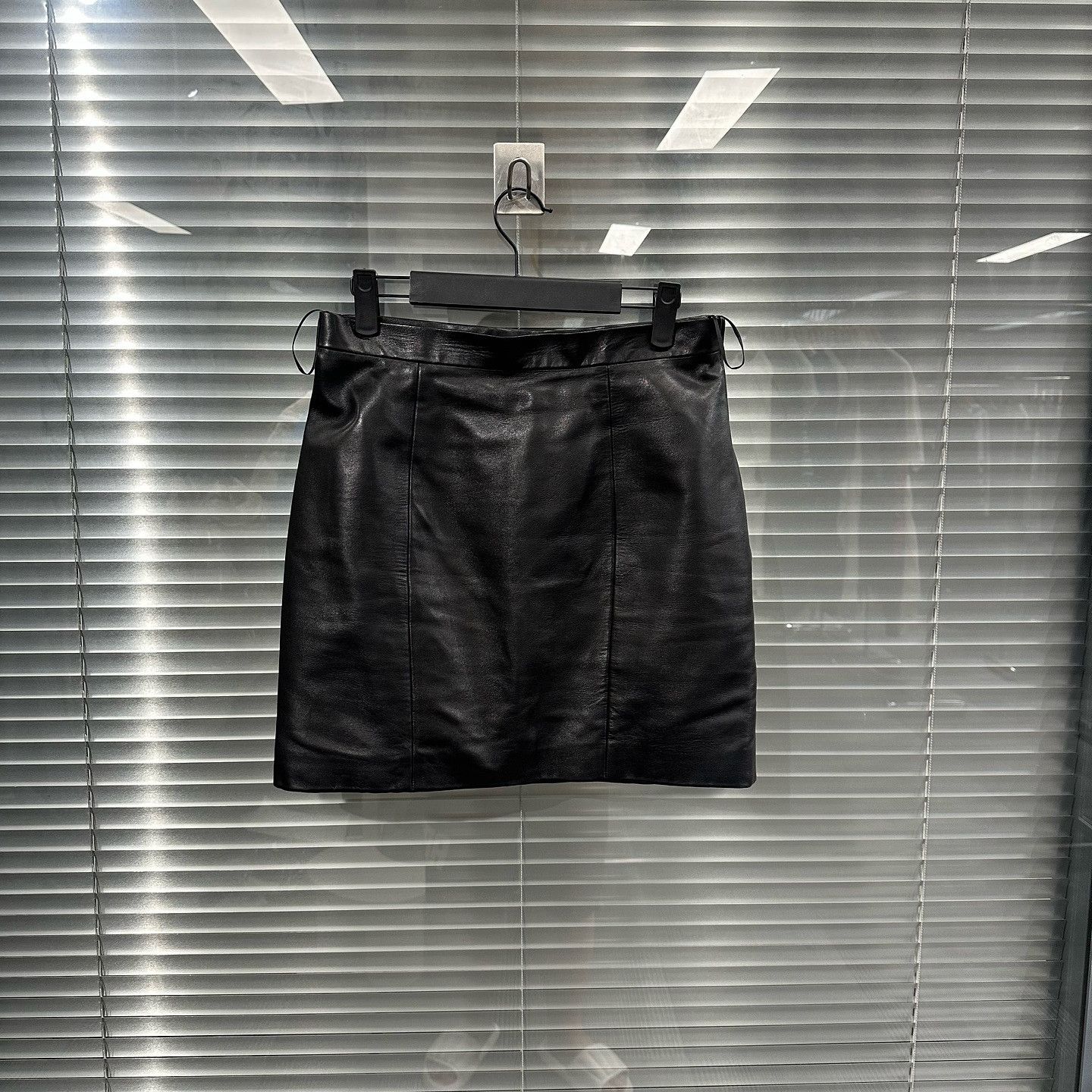 Saint Laurent Paris Saint Laurent Lambskin Mini Skirt Size FR 40 Size 28" / US 6 / IT 42 - 1 Thumbnail