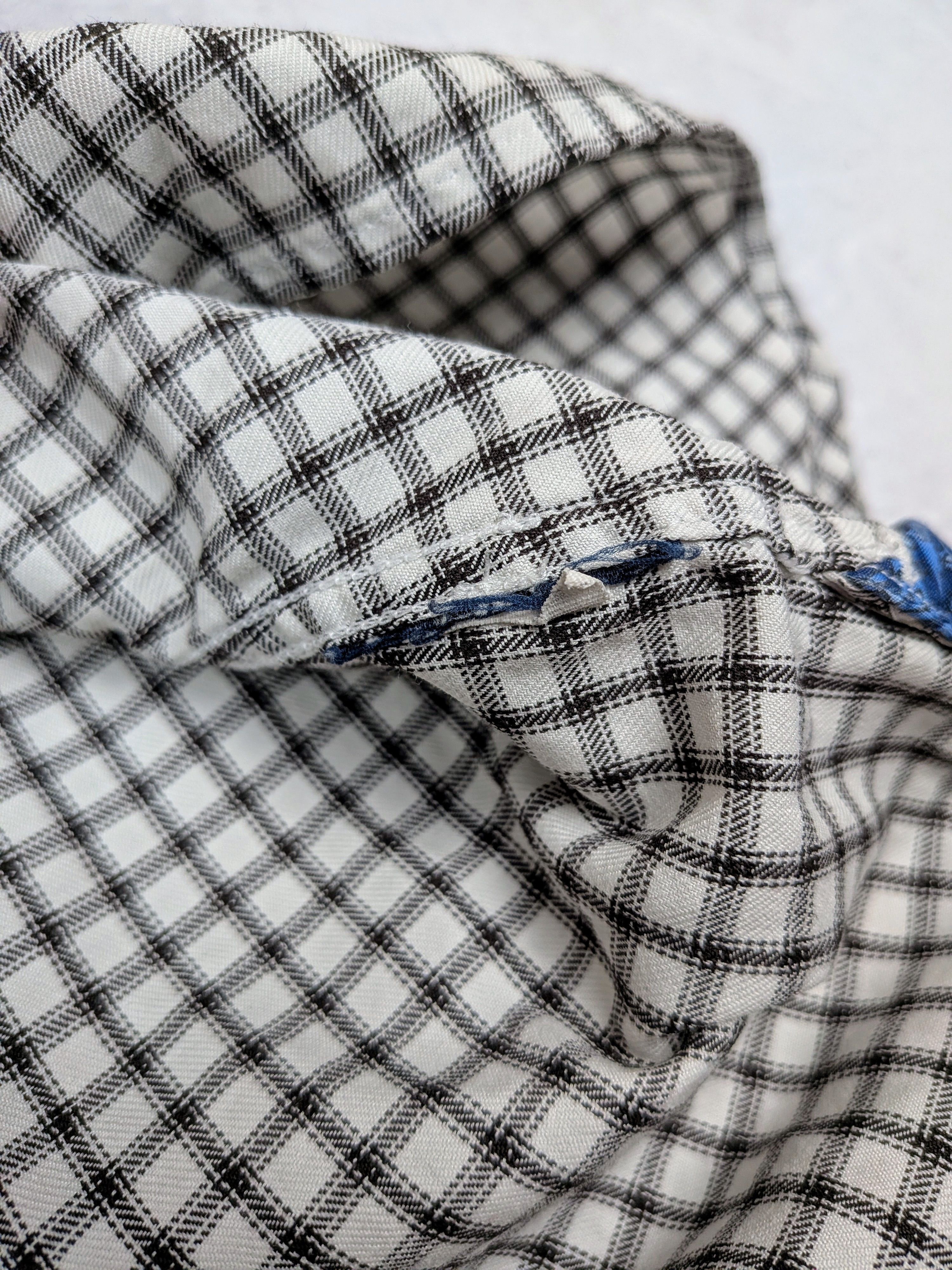 Tommy Hilfiger Tommy Hilfiger Vintage Y2K Checkered Shirt Size L/XL Size US L / EU 52-54 / 3 - 10 Thumbnail